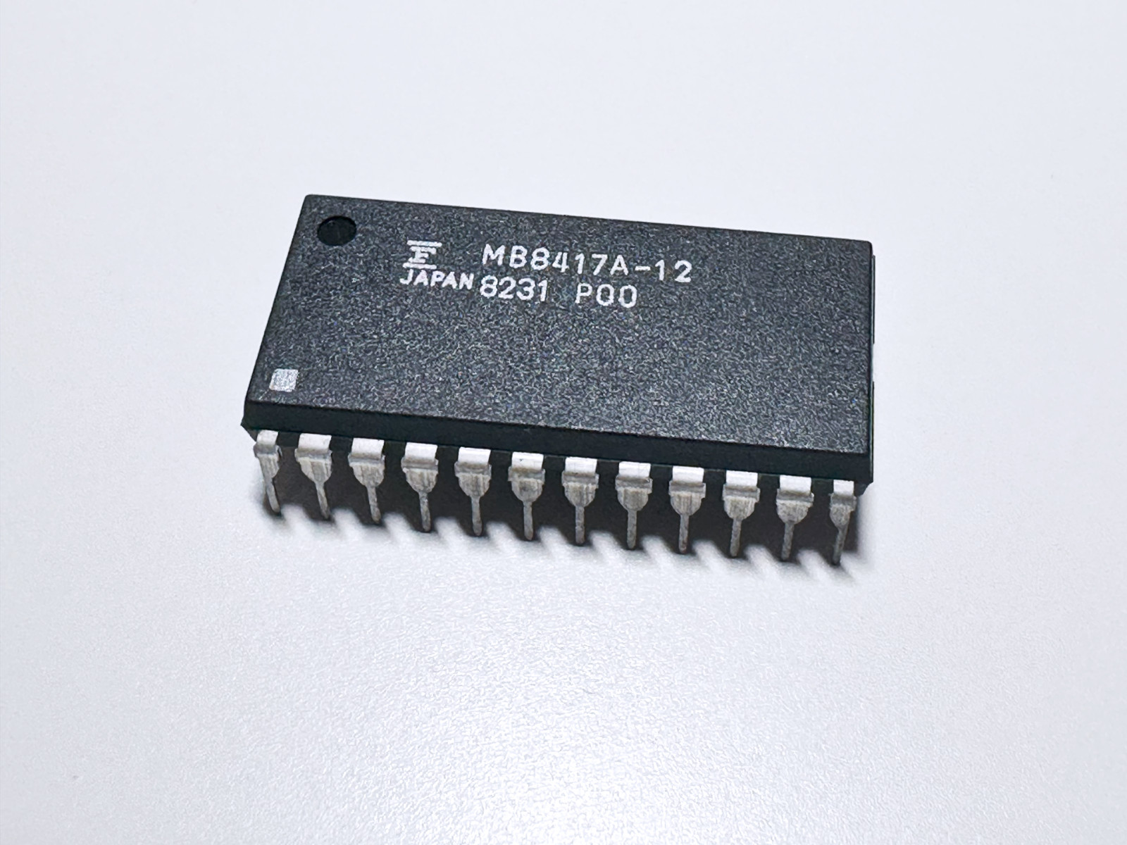 1X MB8417A-12 Fujitsu CMOS Static RAM 16K SRAM 2Kx8 bit Memory IC 120ns DIP-24