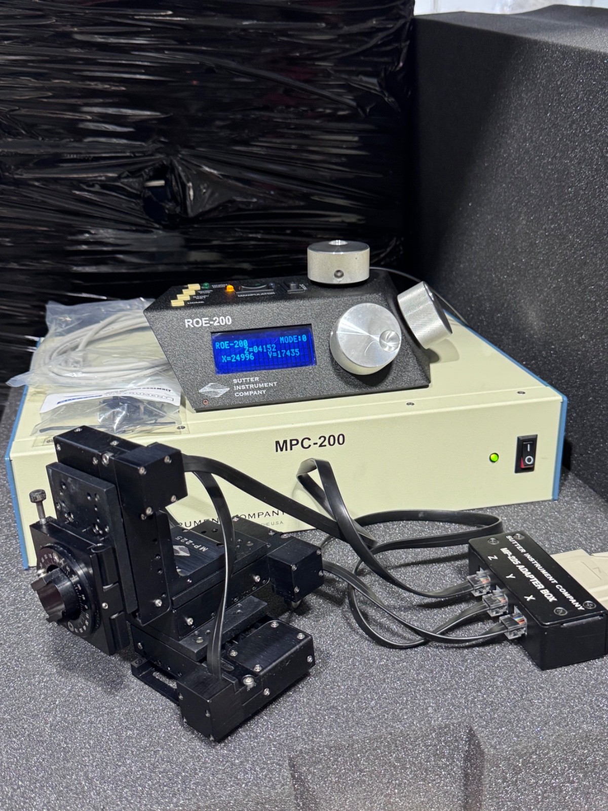SUTTER INSTRUMENT MPC-200 Controller with MP-225 MICROMANIPULATOR and ROE-200