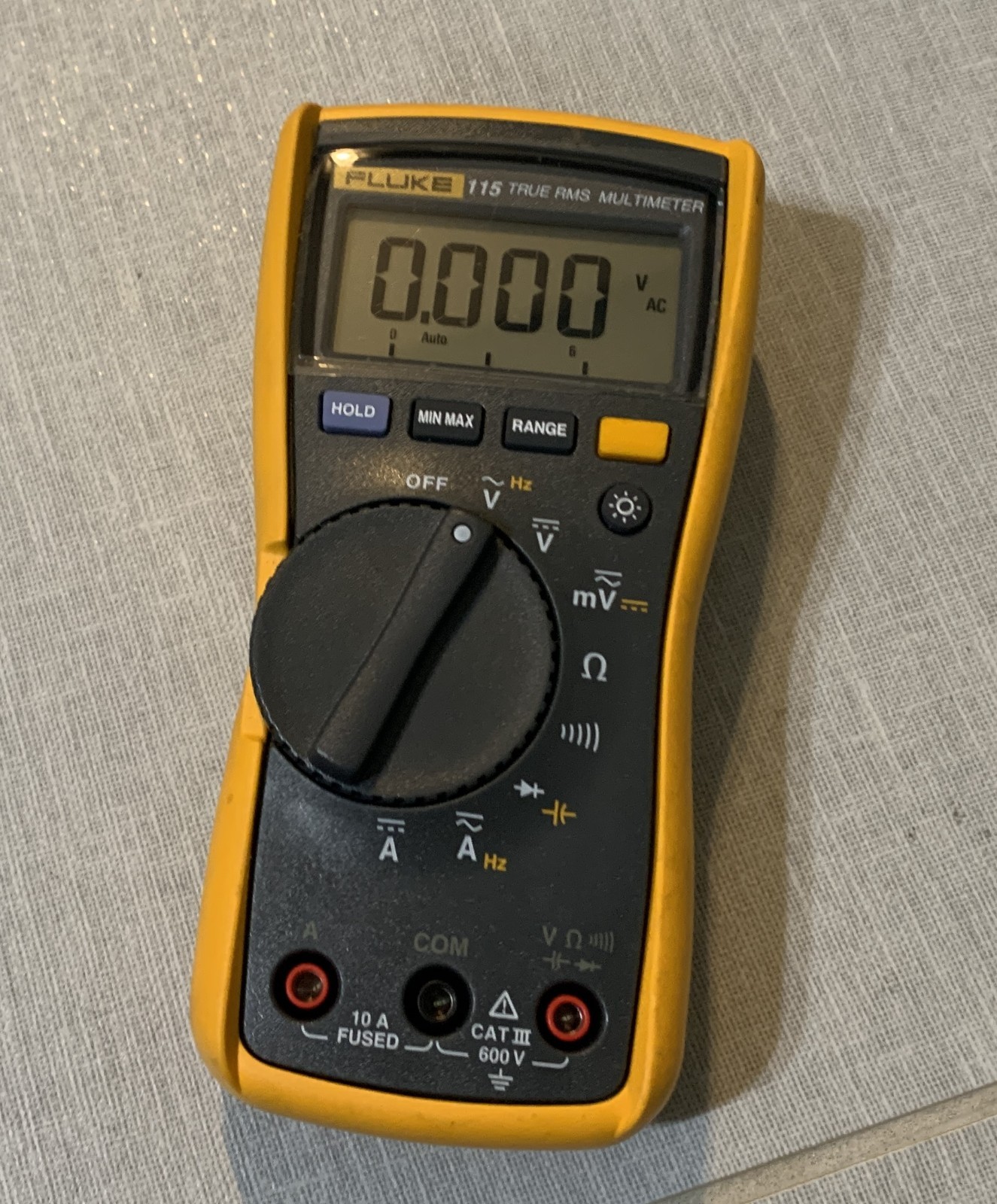 Fluke 115 Multimeter (used)