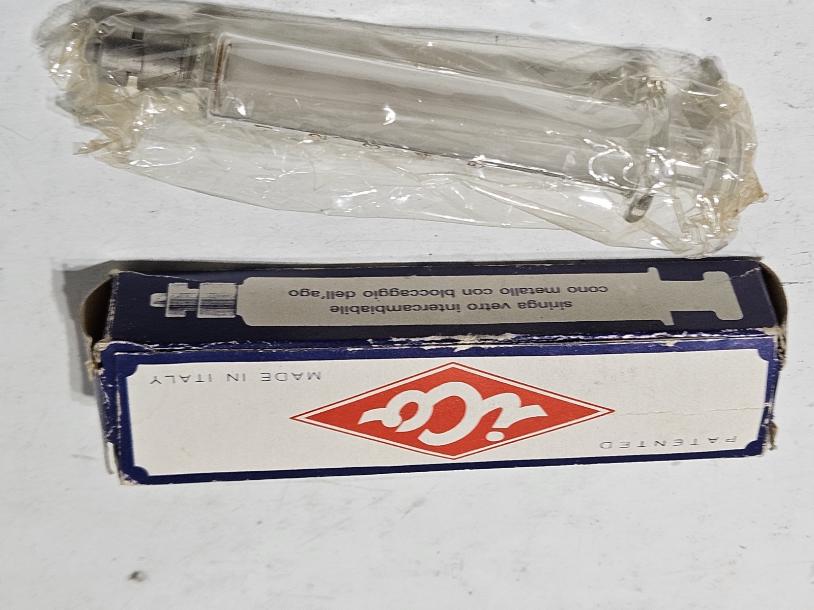 Lux Bloc Interchangeable Glass 5cc Syringe Metal Luer Lock Tip w/ Glass Plunger