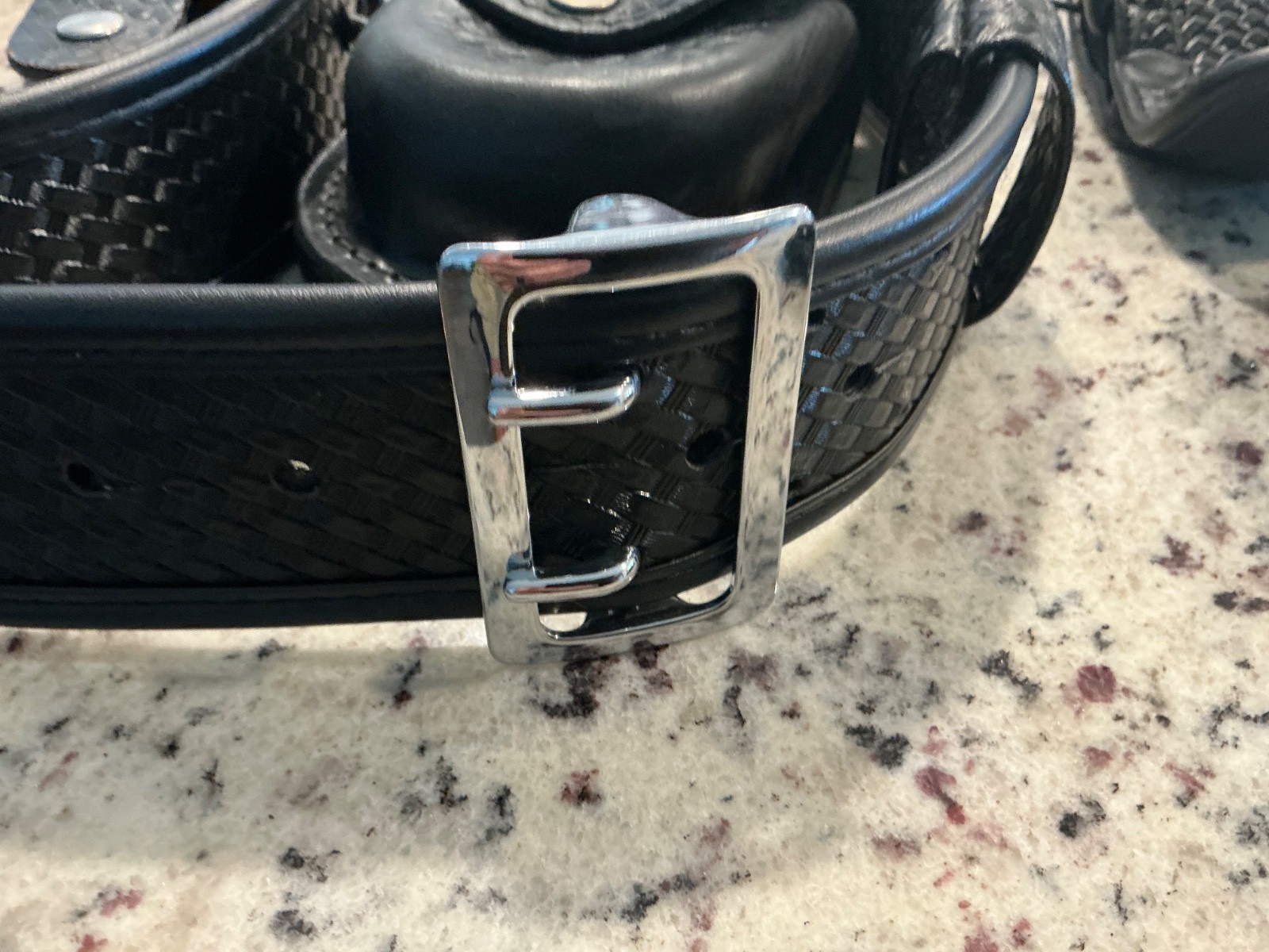 Bianchi Accumold Elite Basketweave Leather Duty Belt 40/42 W/ Accessories
