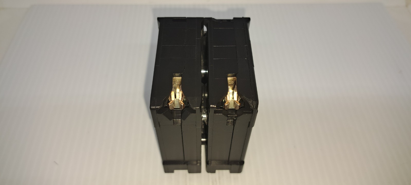 SQUARE D HOM230 30 AMP 2 POLE 120/240V CIRCUIT BREAKER TYPE HOM FLAW