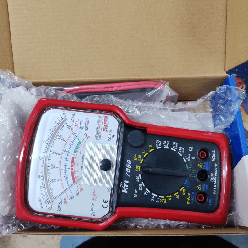 Portable KT7050 Analog Multimeters Ohm ACV DCV DVA Tester Meter Battery Measures