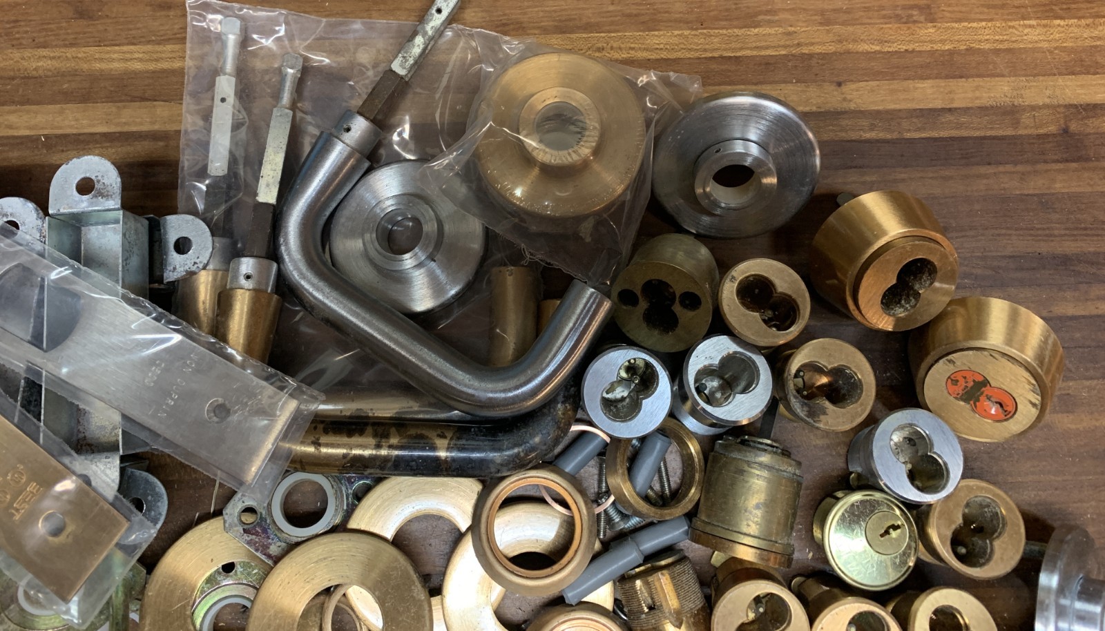 BEST 30H Grab Bag Commercial Door Lock Cylinders Trim Kits and More WYSIWYG