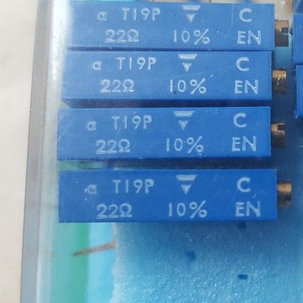 54 PCS OF SFERNICE T19P 22OHM A 10% (U6.1B4)