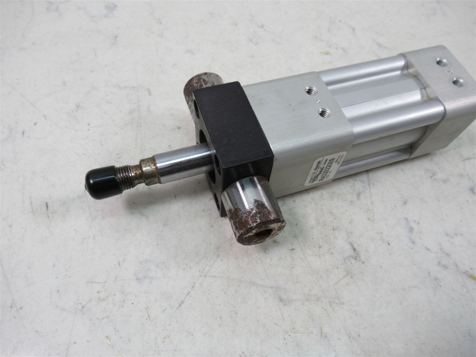 Rexroth TaskMaster Cylinder R432022009 Pneumatic Stroke Aluminum Cylinder 200psi