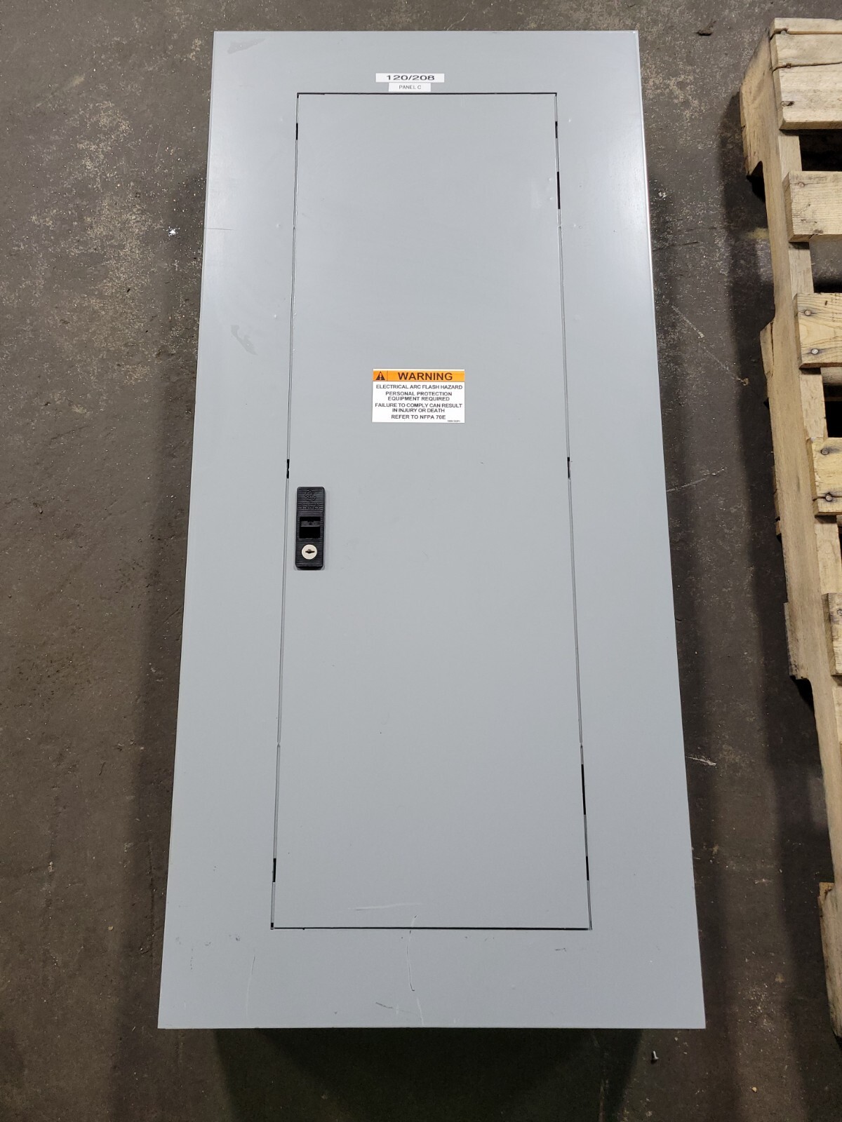 GE AQF3422MBX AXB7 A Series II Panelboard A Series II Panelboard 225 A 208Y/120V