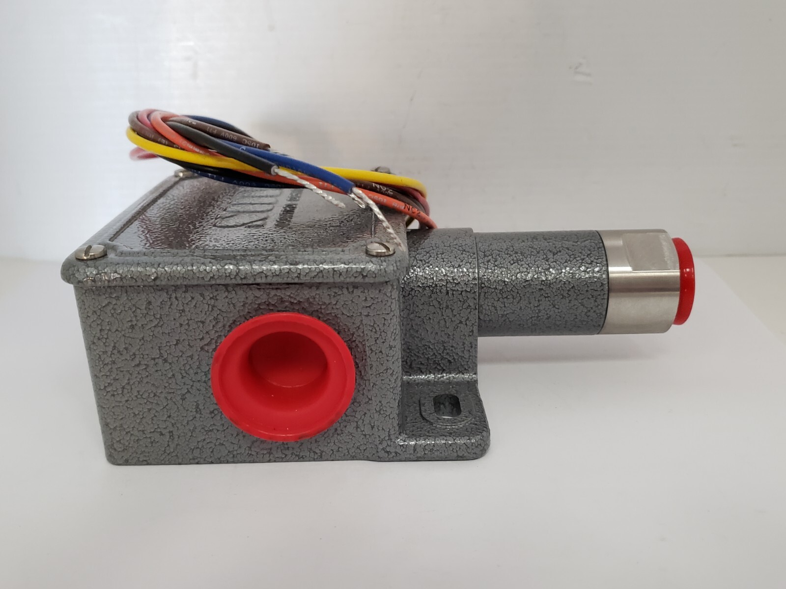 SOR 6N3-AA45-N4-C2A PRESSURE SWITCH 25-275-PSI ADJUSTABLE RANGE NNB