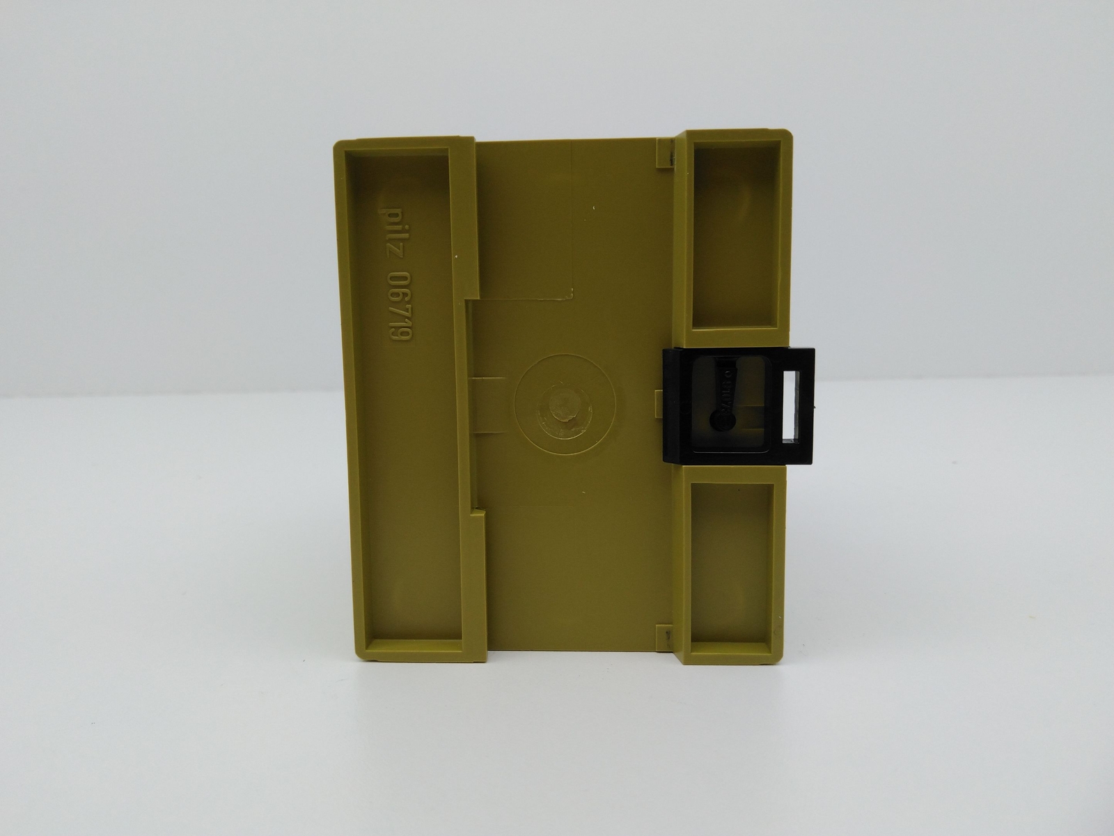 Pilz 474790 PNOZ V 30S 1SZ/1O Safety Relay