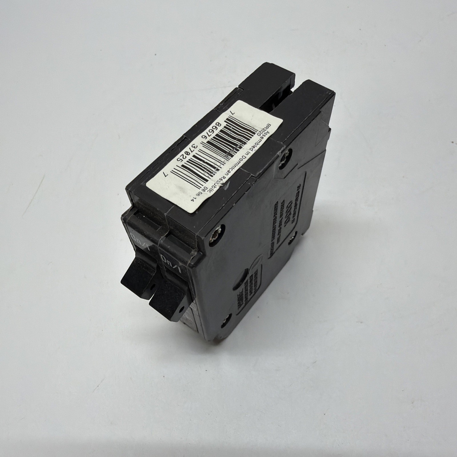 EATON CUTLER HAMMER BR2020 20 Amp 2 Pole Tandem Circuit Breaker
