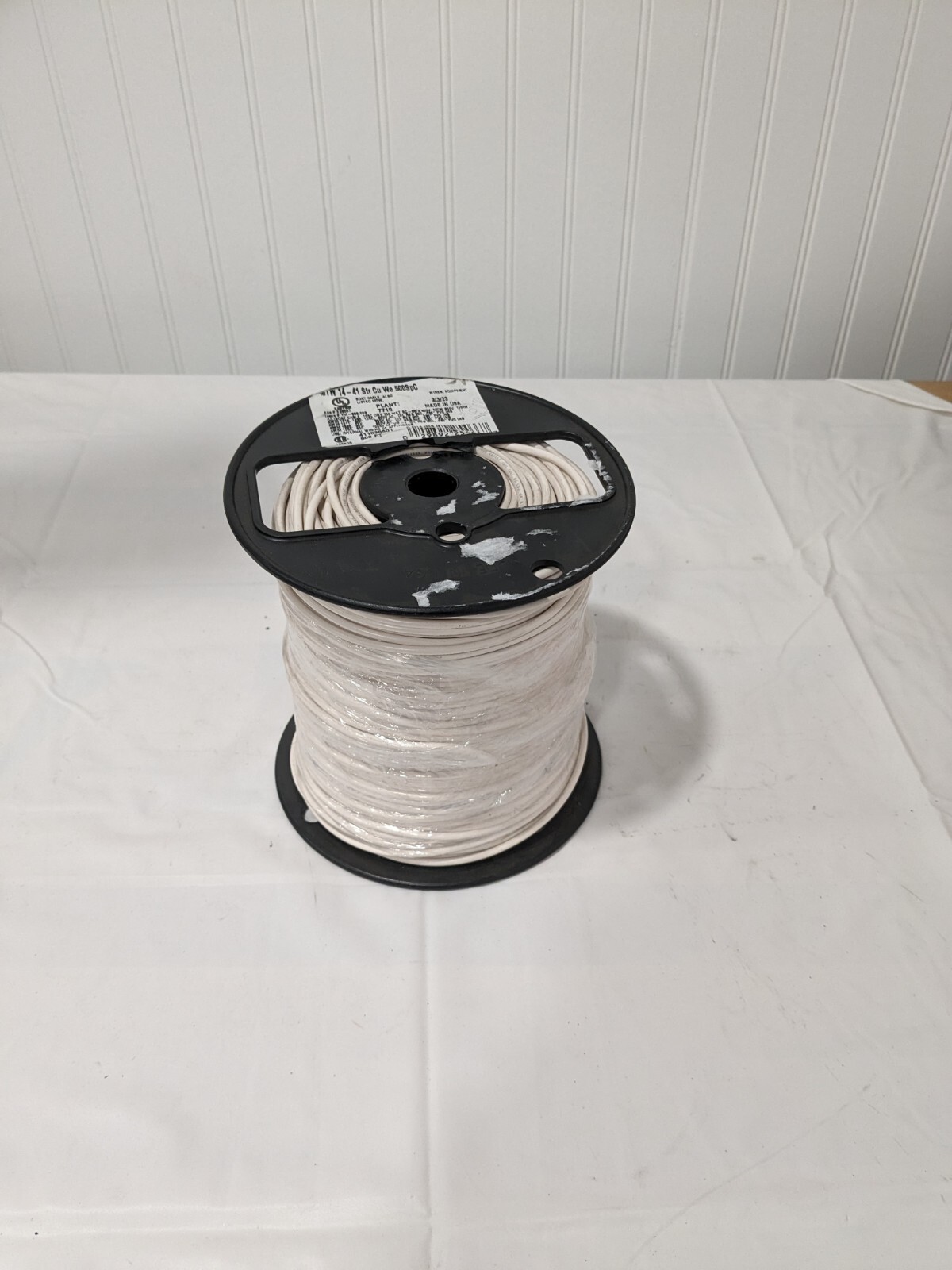 SOUTHWIRE Machine Tool Wire 14 AWG, White, 500′ L, Polyvinylchloride 411030501