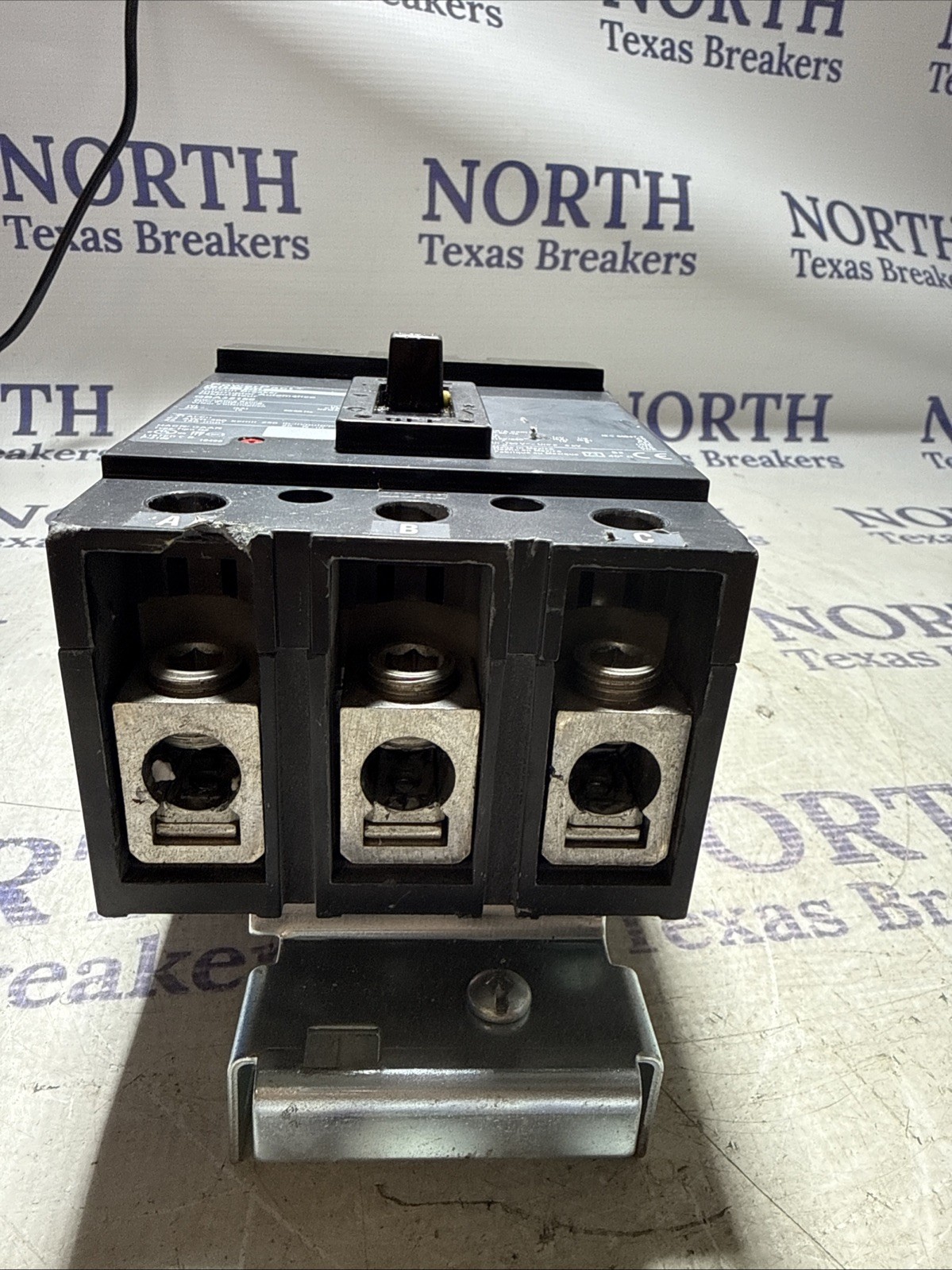 Square D | QBA32150 | 150A | 3-Pole | 240V | I-Line Circuit Breaker