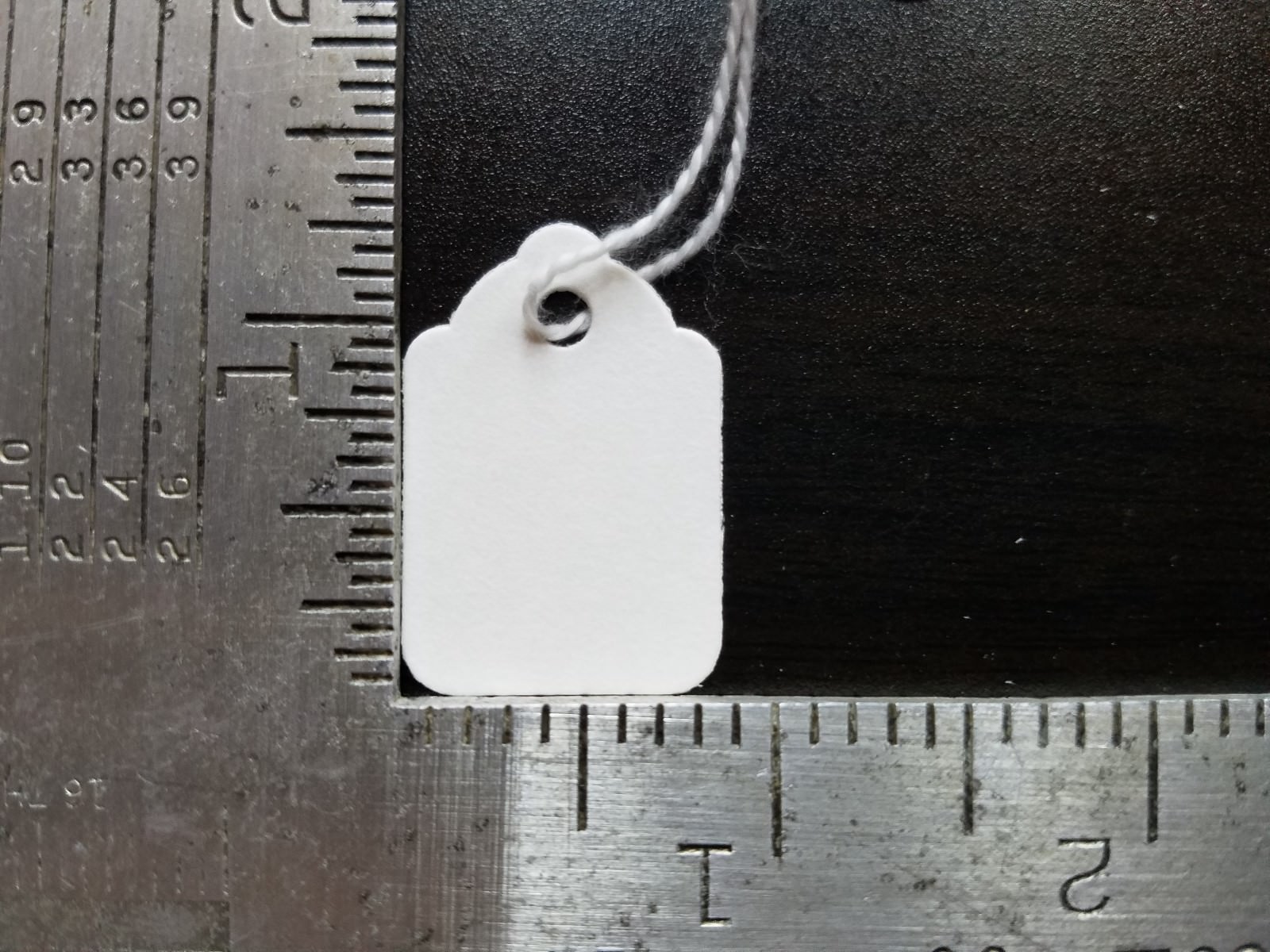 1000 Blank White Merchandise Price Tags with Strings Size #3 Retail Strung Label