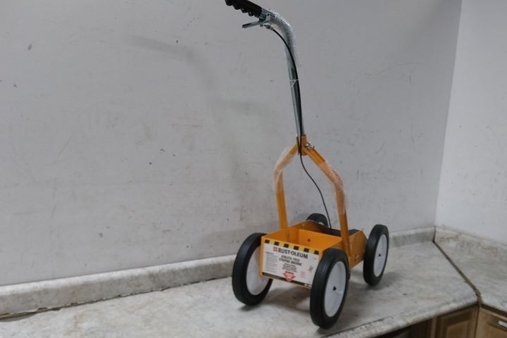 Rust-Oleum 206346 30-3/4 In Overall L Steel Striping Machine