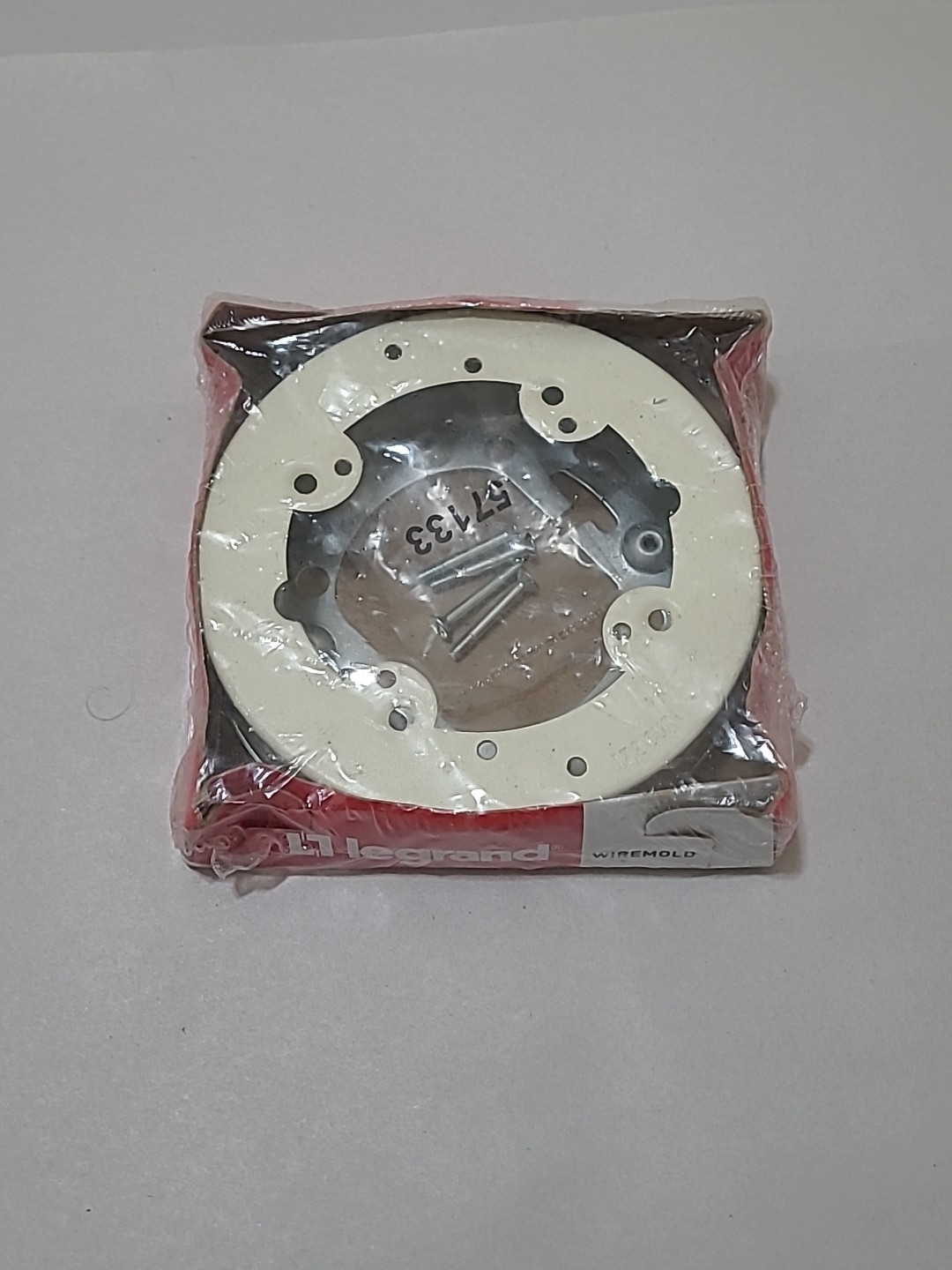 1× Wiremold V5737 Open Base Extensn Box Fitting, Ivry, Steel . Free Shipping .