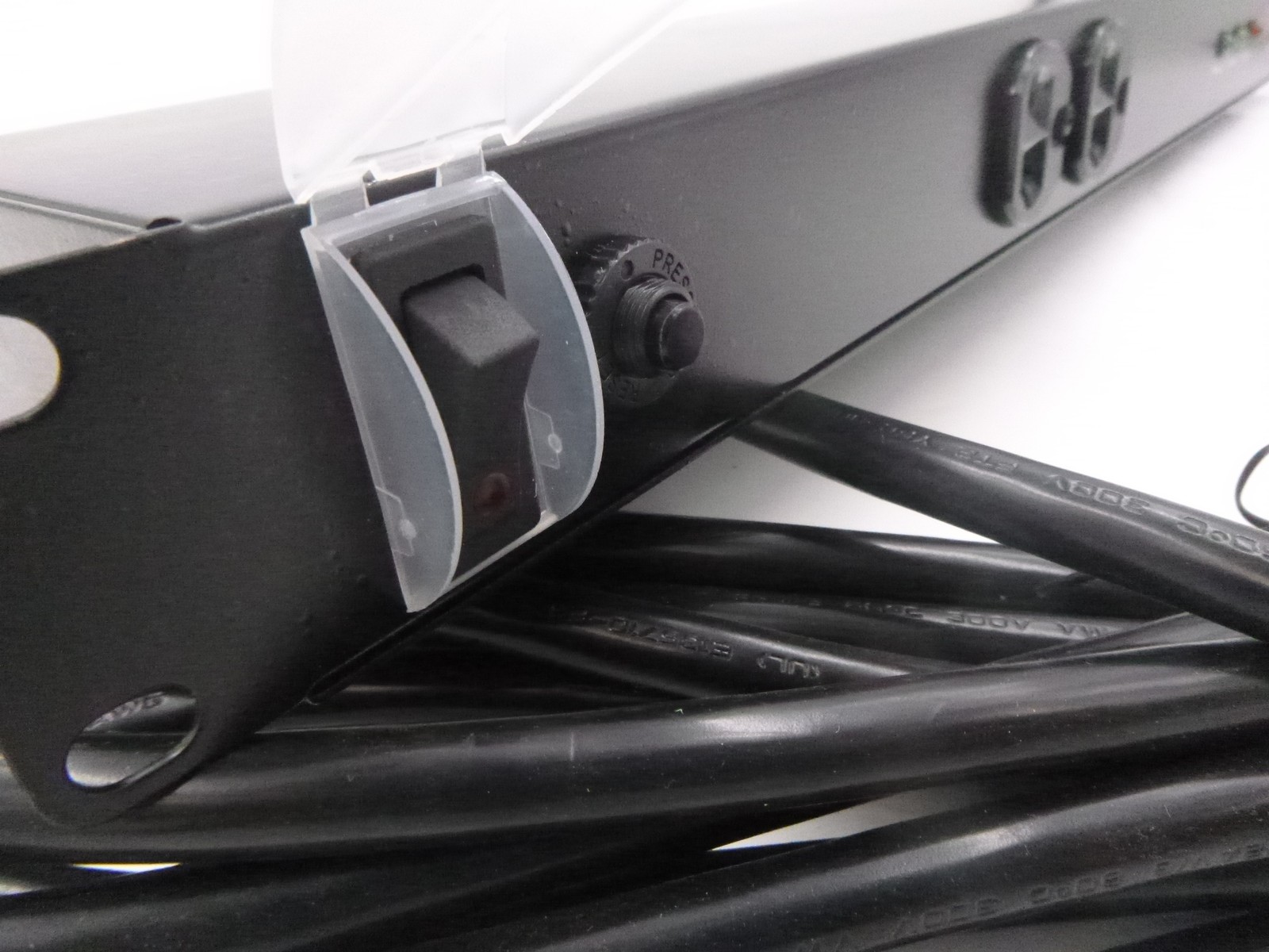 CyberPower CPS1220RMS 12-Outlet Rackbar Surge Protector 120 VAC 60 Hz 15A