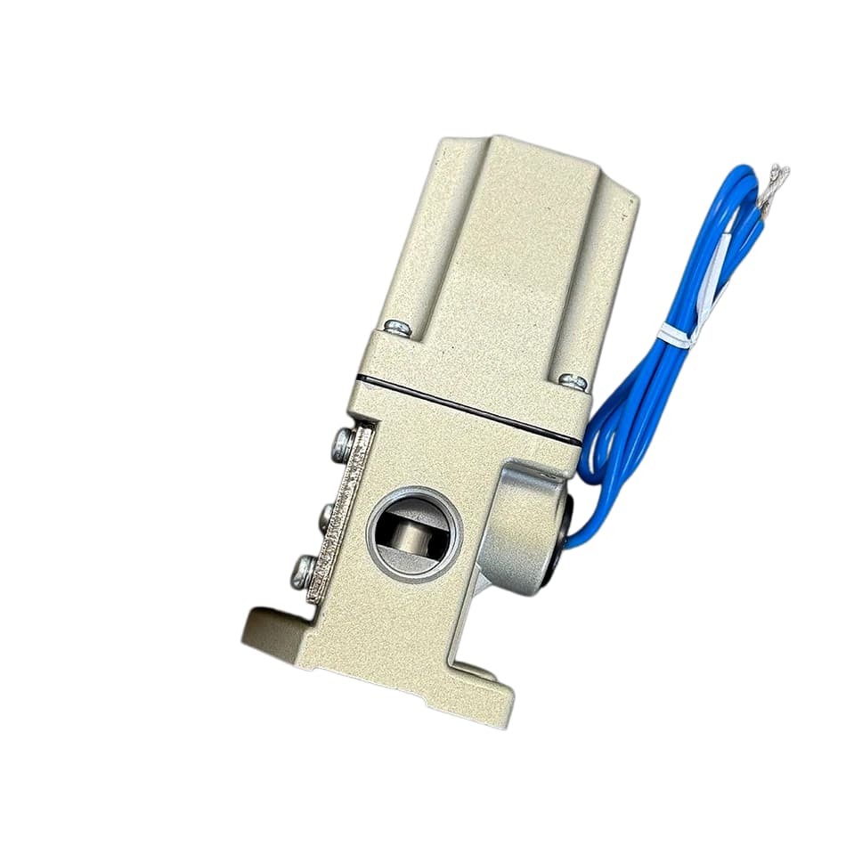 Brand New For SMC Solenoid Valve AC110V 50/60Hz VS3135-043 US Stock 1Pcs