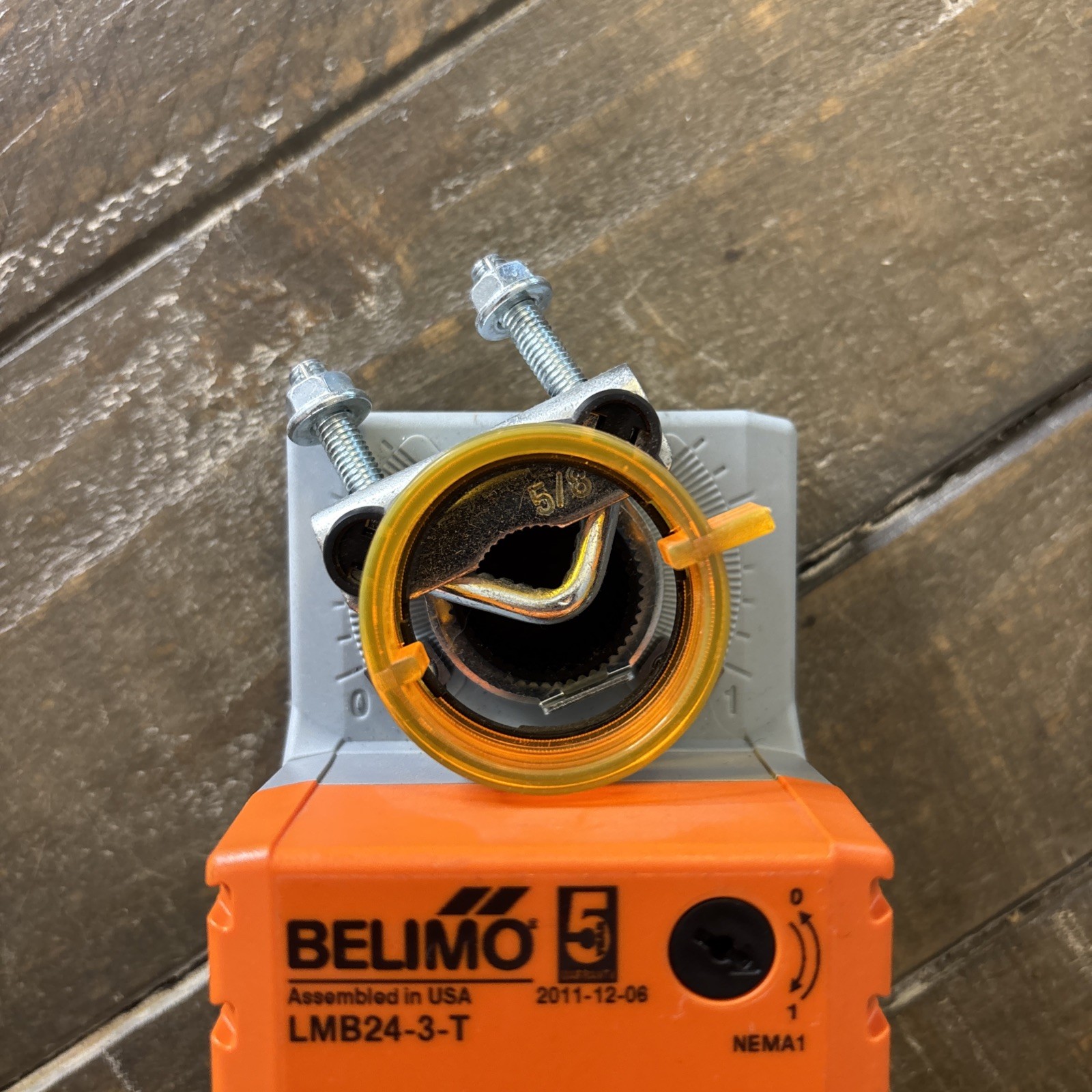 Belimo LMB24-3-T Actuator for HVAC Damper Control 24VAC/DC 1.5W 2.0VA NEMA1