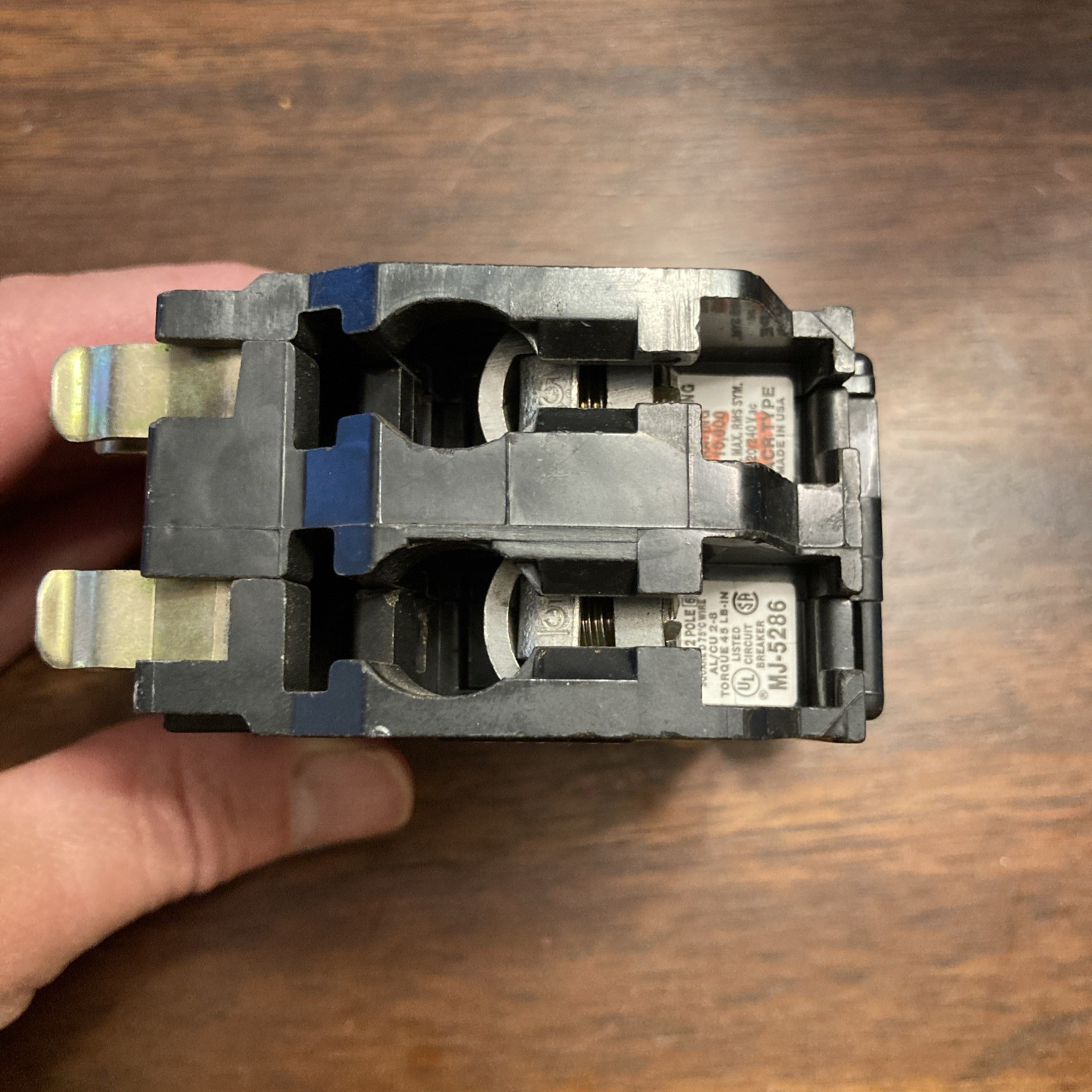 Square d 40 Amp Circuit Breaker MJ-5023