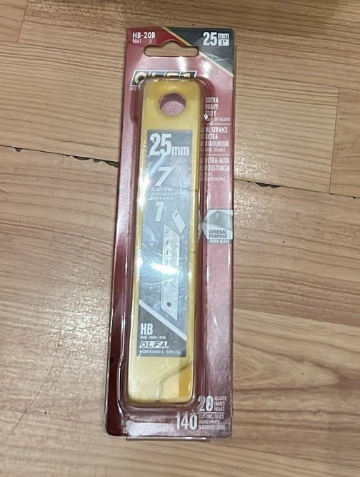 OLFA 9061 HB-20B Extra Heavy Duty Blade 20 Pack 25mm 1”inch 140 Cutting Edges Pk