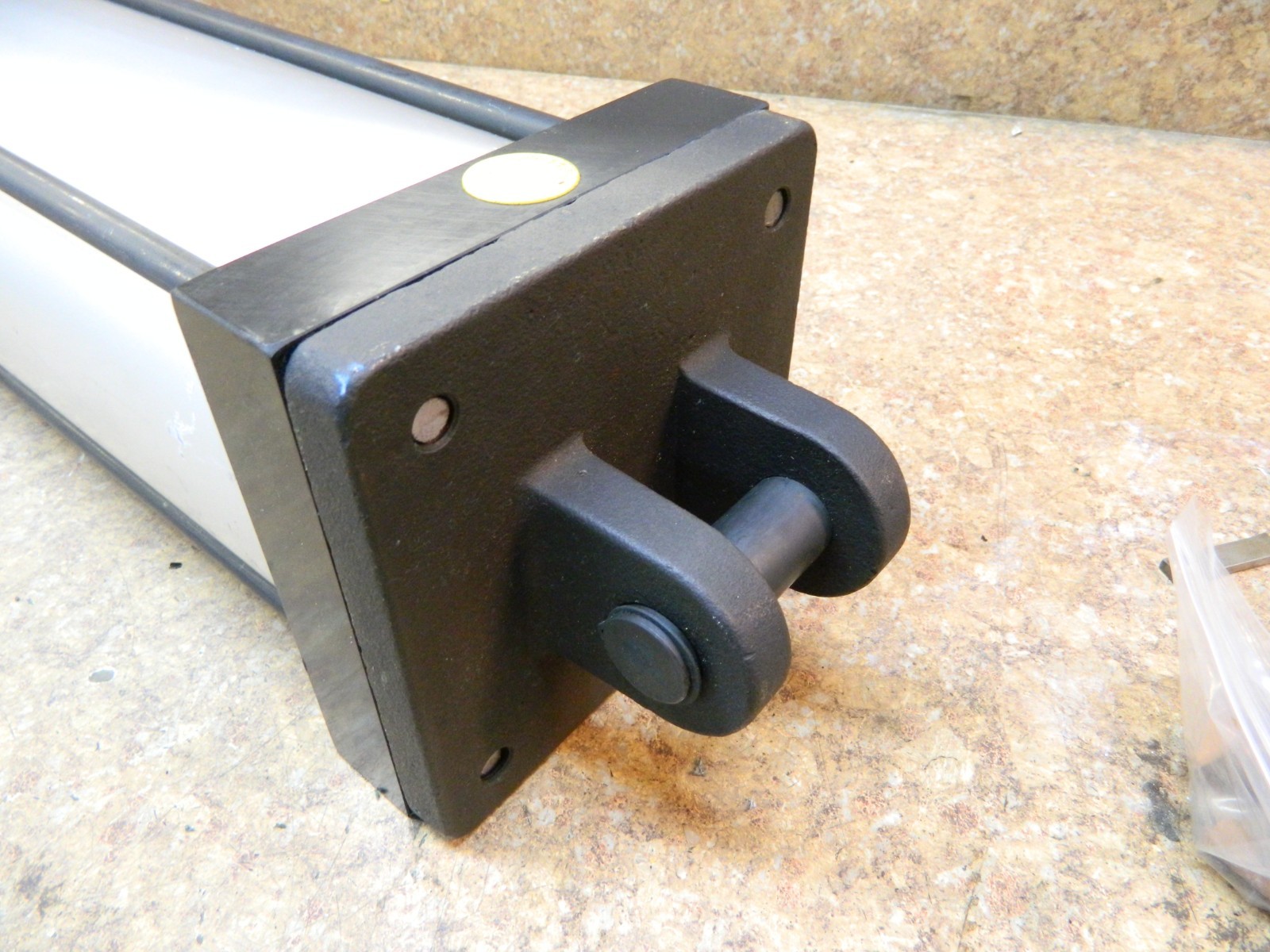 NUMATICS 6″ Bore X 24″ Stroke P2AU-24A1E-AAA0 Tie Rod Pneumatic Cylinder