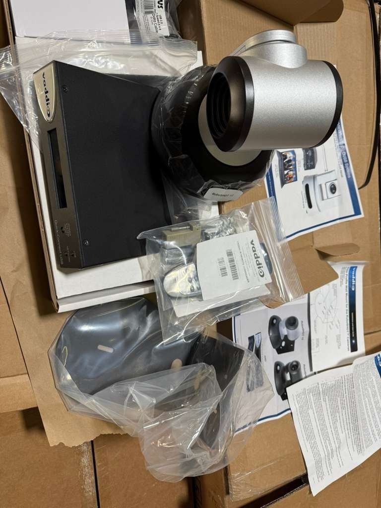 Vaddio RoboSHOT 12 HD PTZ Silver Video Conferencing Camera w/ connector, remote