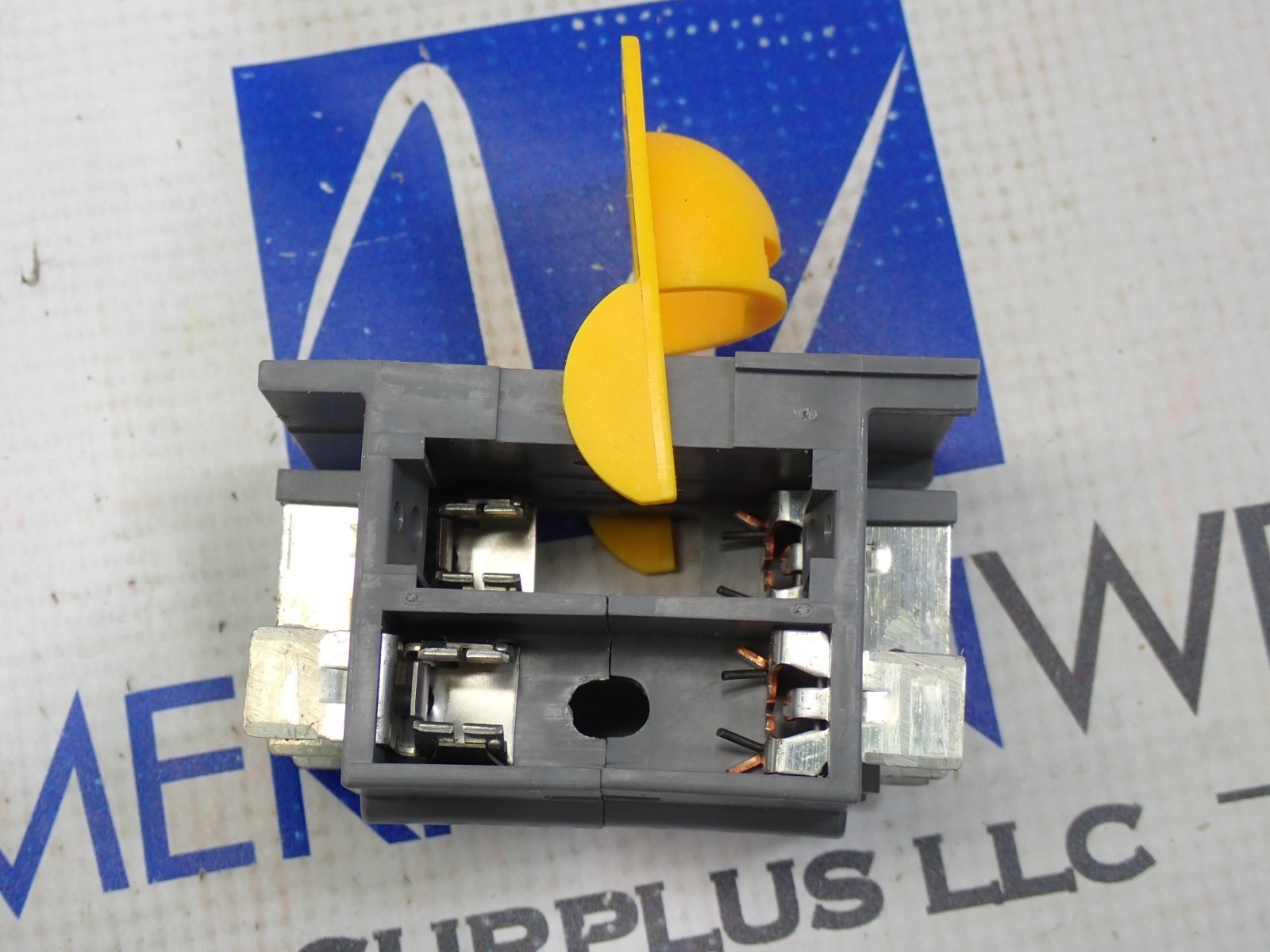 Bussman OPTIMA OPM-1038R Overcurrent Protection Module Fuse Block New