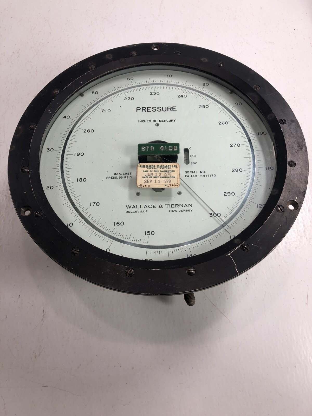 Wallace and Tiernan # FA145 inches of mercury pressure gauge 0-300