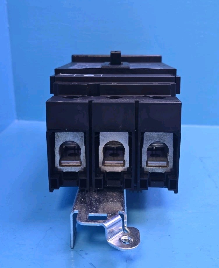 Square D JJA36200 200A 600V 3Pole ILine PowerPact Circuit Breaker