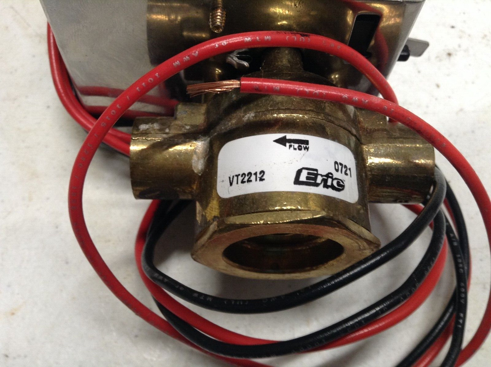 NOS ERIE VT2212G13A02A «1/2″ 2W N/C 24V Sweat 2.5Cv»