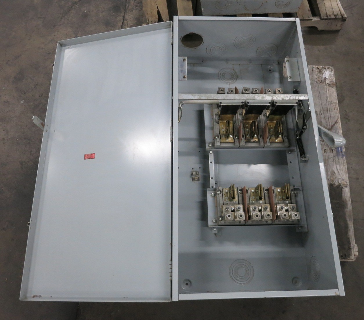 Siemens F356 600A 600V Heavy Duty Fusible Safety Switch Disconnect 600 Amp ITE