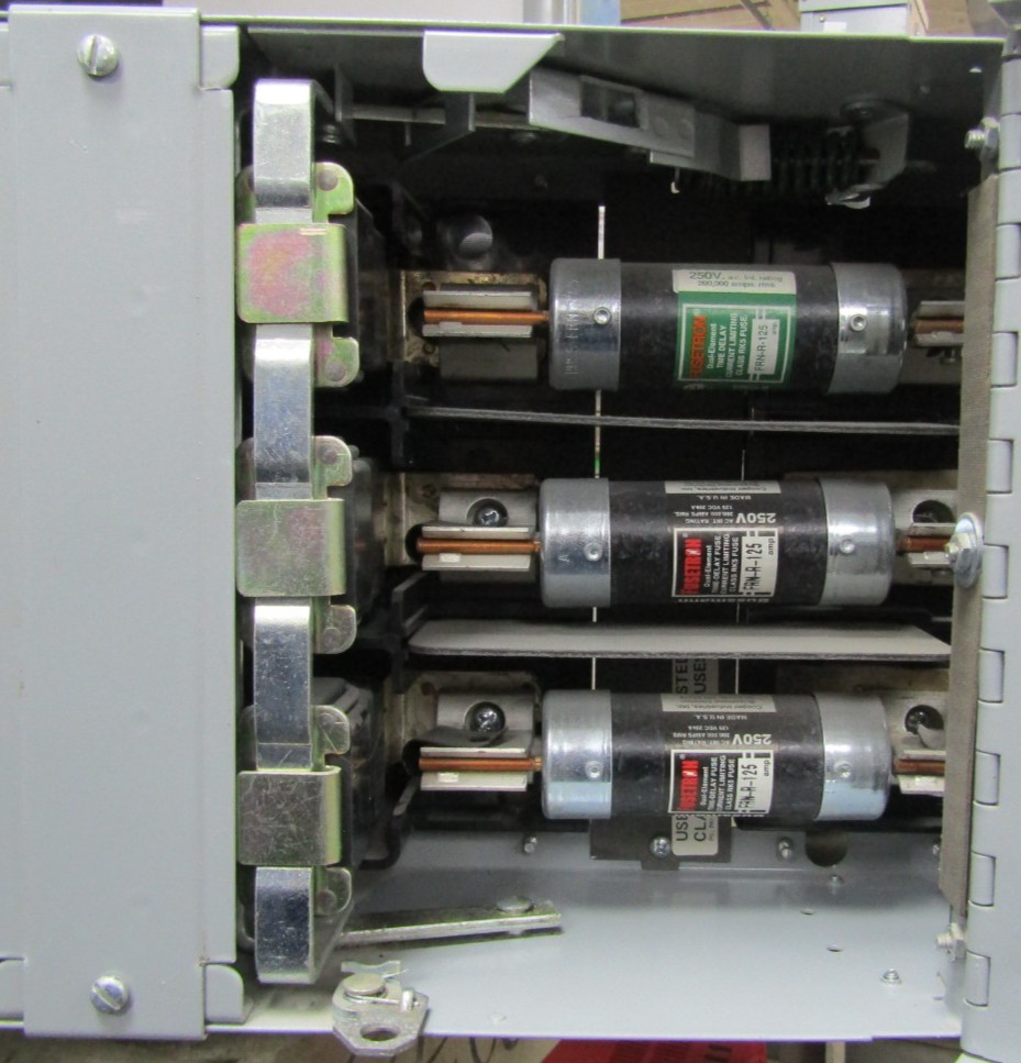 😏 SIEMENS ITE 200 AMP VACU-BREAK SWITCH 600 VAC 3∅ 3 POLE 150 HP V7F3644