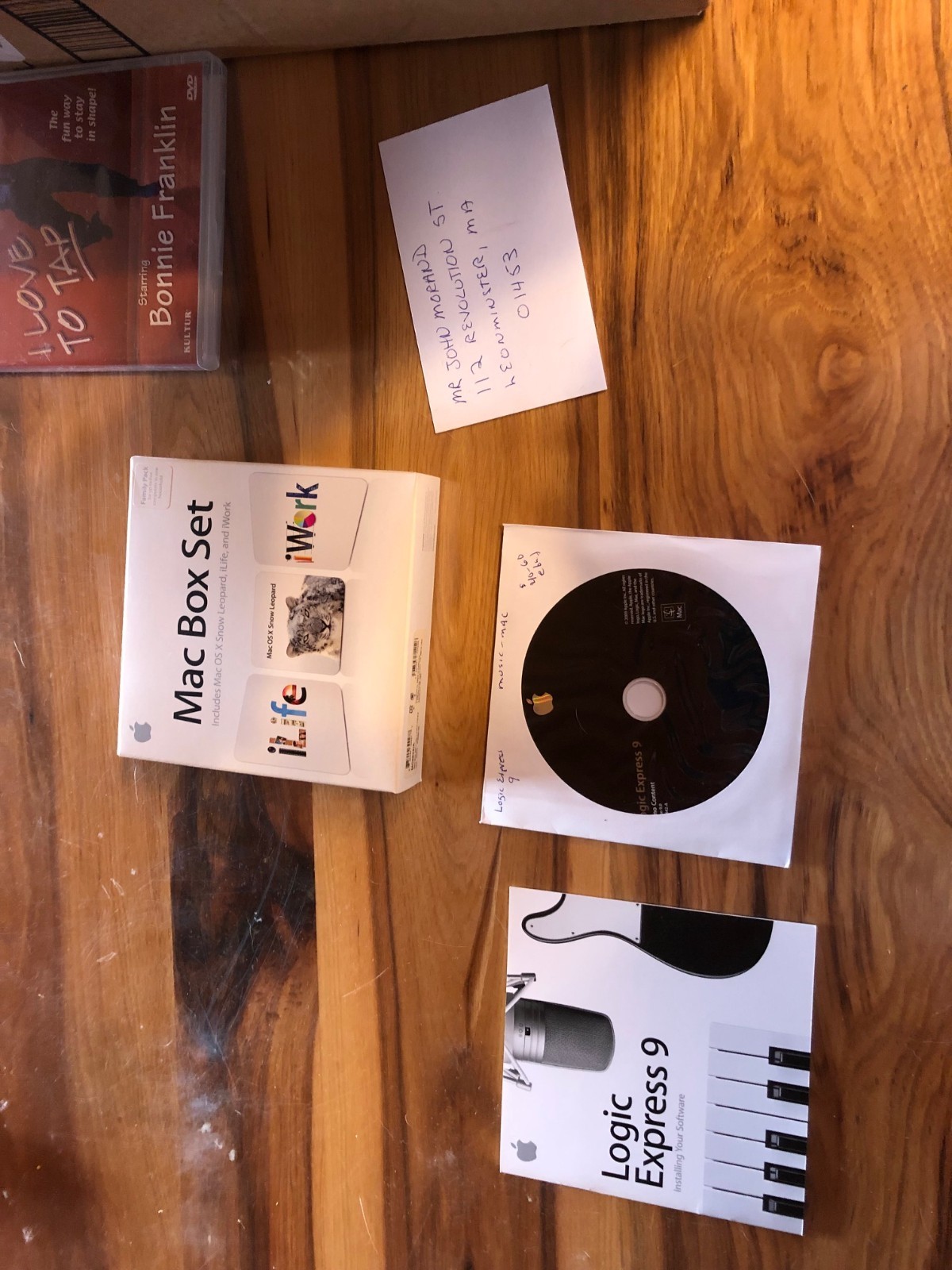 Macintosh Server G3, AppleShare IP 5.0 & MultiScan 720 Display CD’s & Manuals