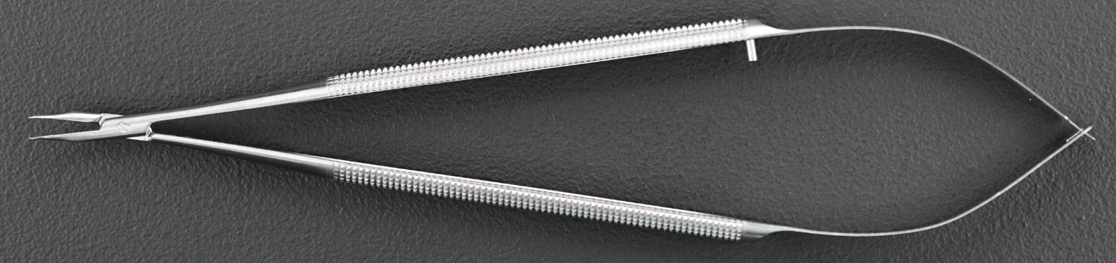 ASSI ASSI.B-18-8 Microsurgical Needle Holder, Concavo/Convex Jaw, Curved, 18cm