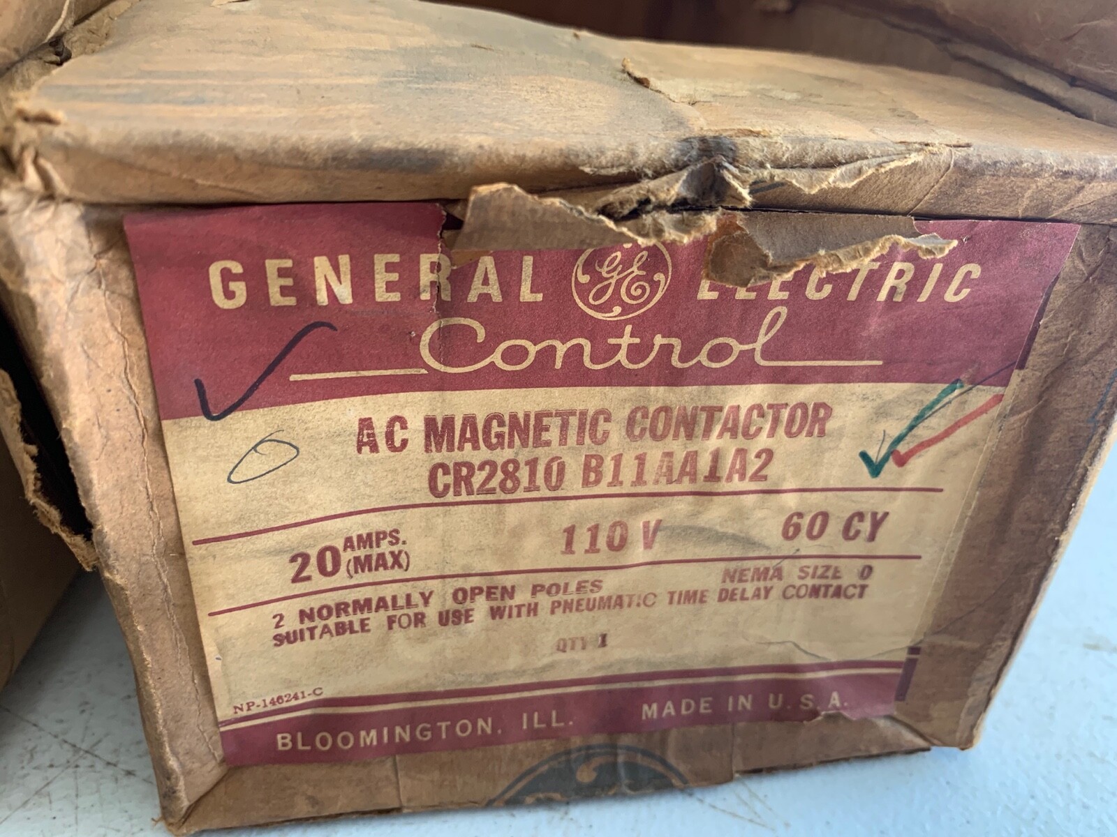 One (1) Genuine GE CR2810B11AA1A2 AC Magnetic Contactor 20AMP 110V, NOS