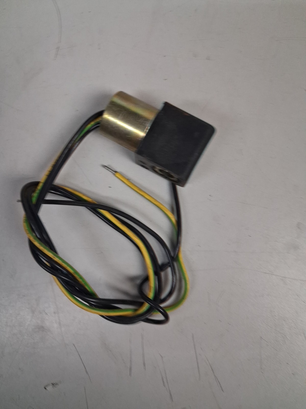 INDUSTRIAL MRO PO2824H53 120V #233PT54FML