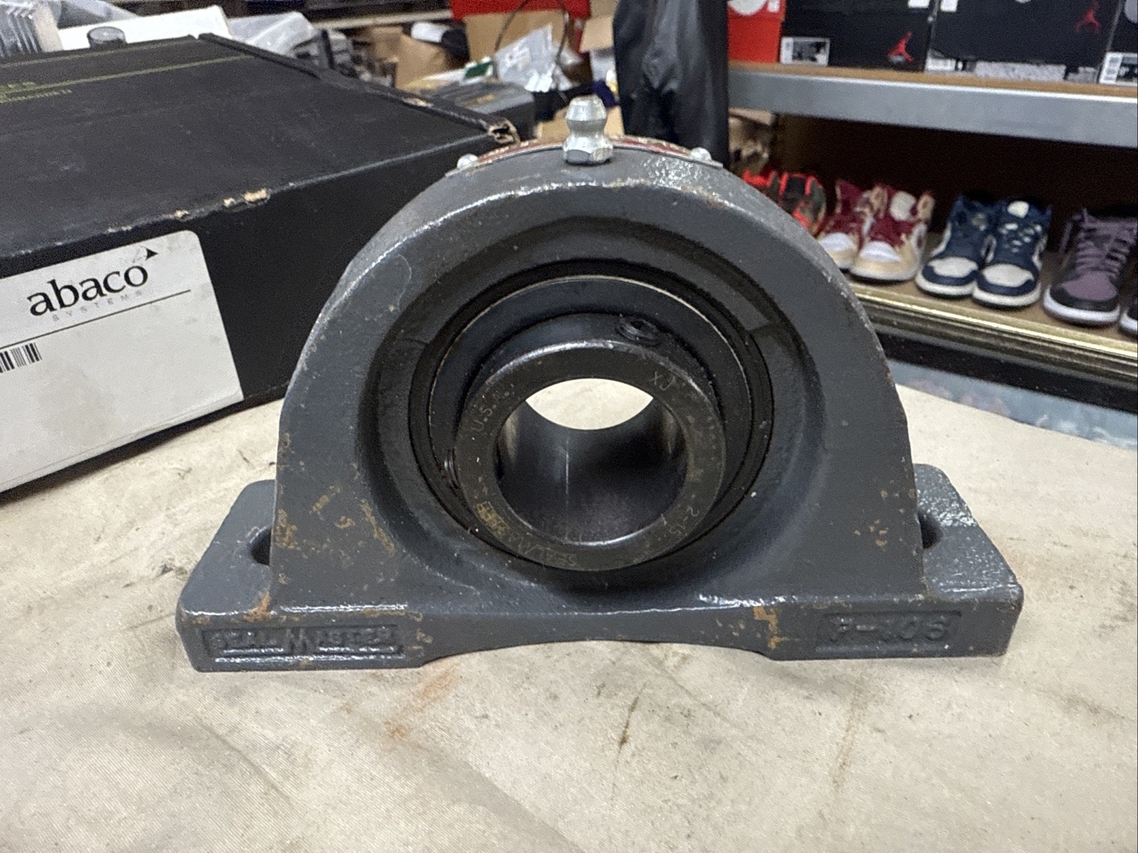 SealMaster NP-21 1-5/16 In Bore Diameter Cast Iron Housing Pillow Block Bearing