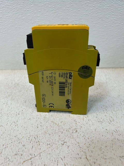 Pilz PZE X4VP 3/24VDC 4N/O FIX Safety Relay 777583