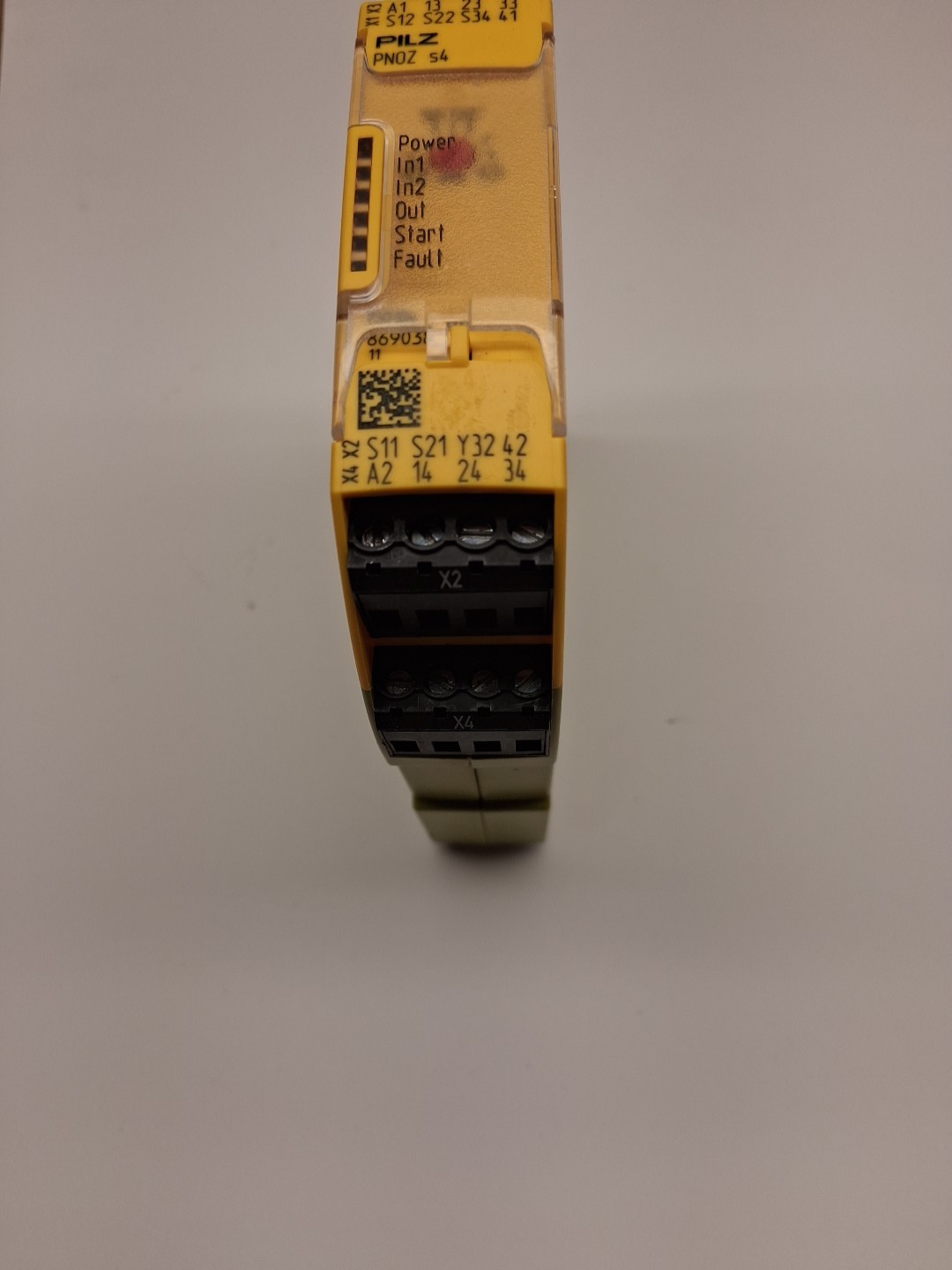Pilz PNOZ s4 24VDC 3n/o 1n/c 750104 Sicherheitsrelais / Safety relay -used-