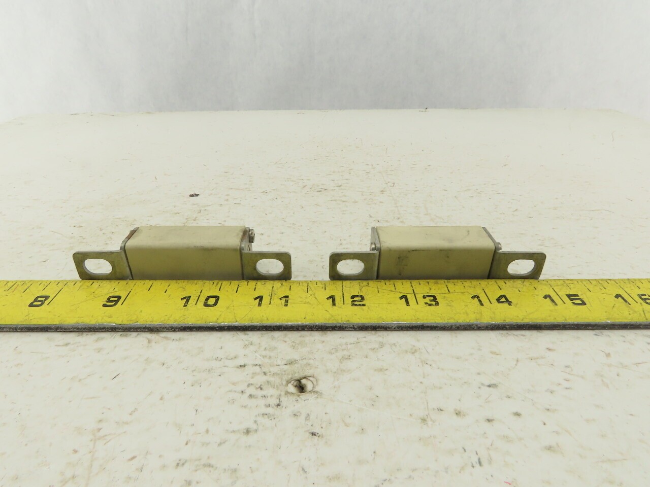 Bussmann Denmark 170N3232 Fuse 40A 660V Lot of 2