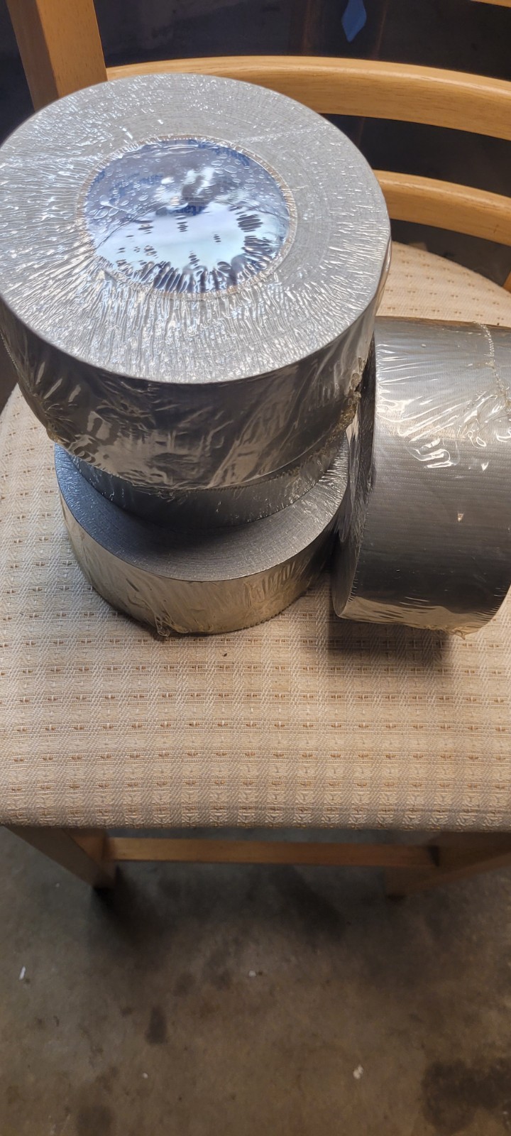 LOT OF 4 , Shurtape 203257 PC 618 3″ Duct Tape, Silver, 72mm x 55m