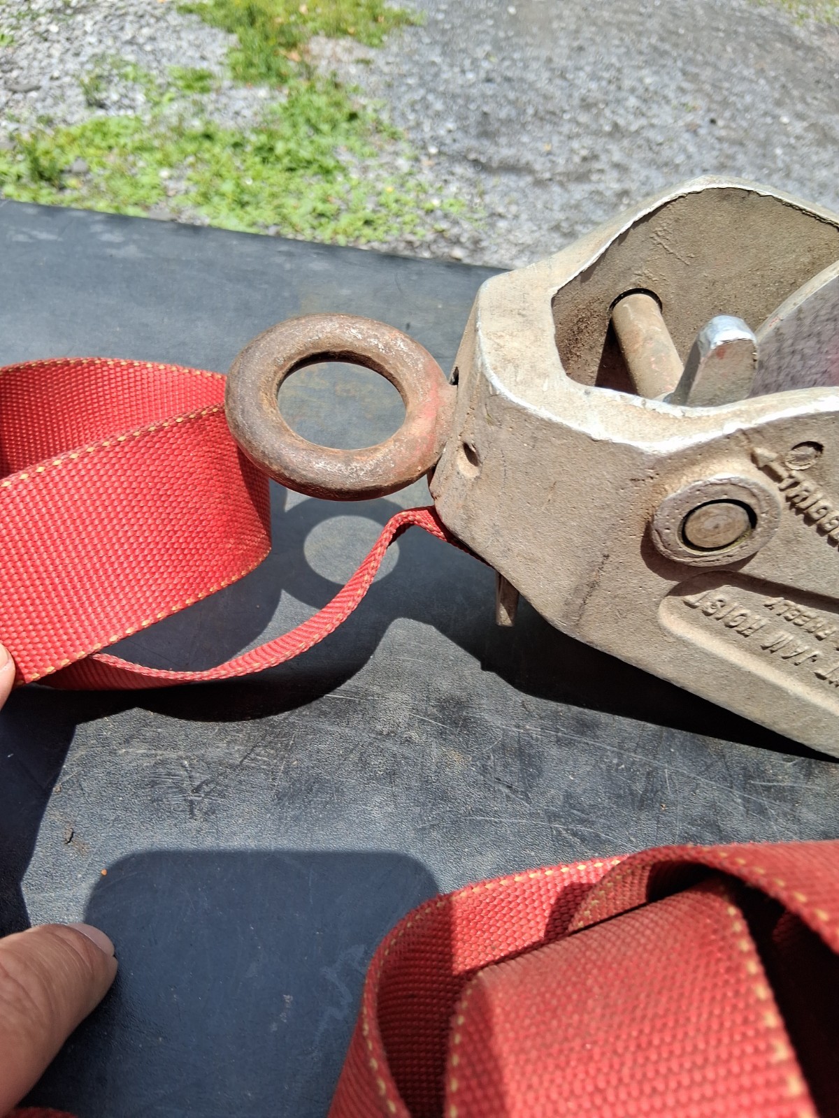 Lug All Model 3 Strap Hoist