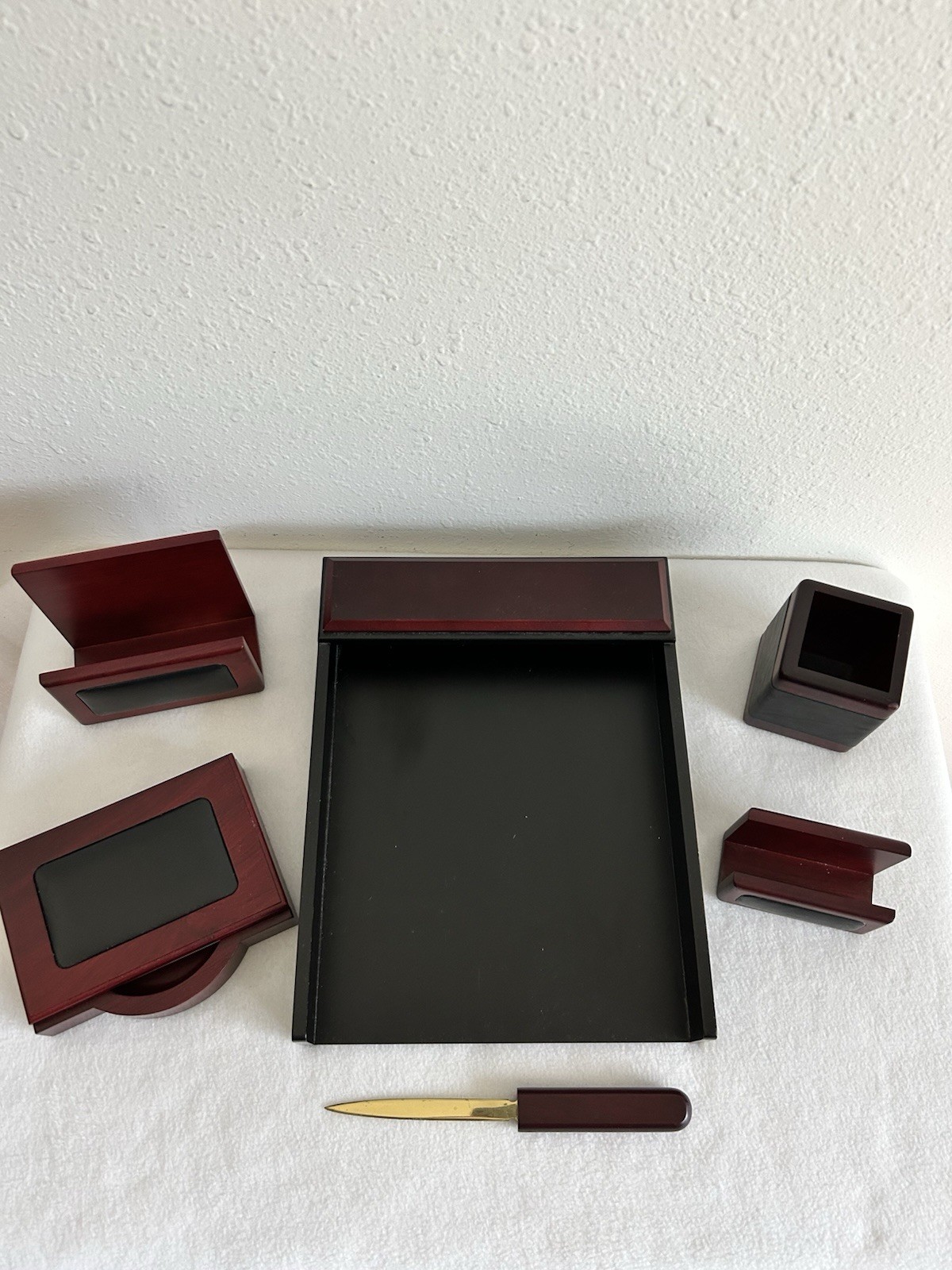 Dacasso Wood & Leather Desk Set 7 Pieces Luxury Professional Office