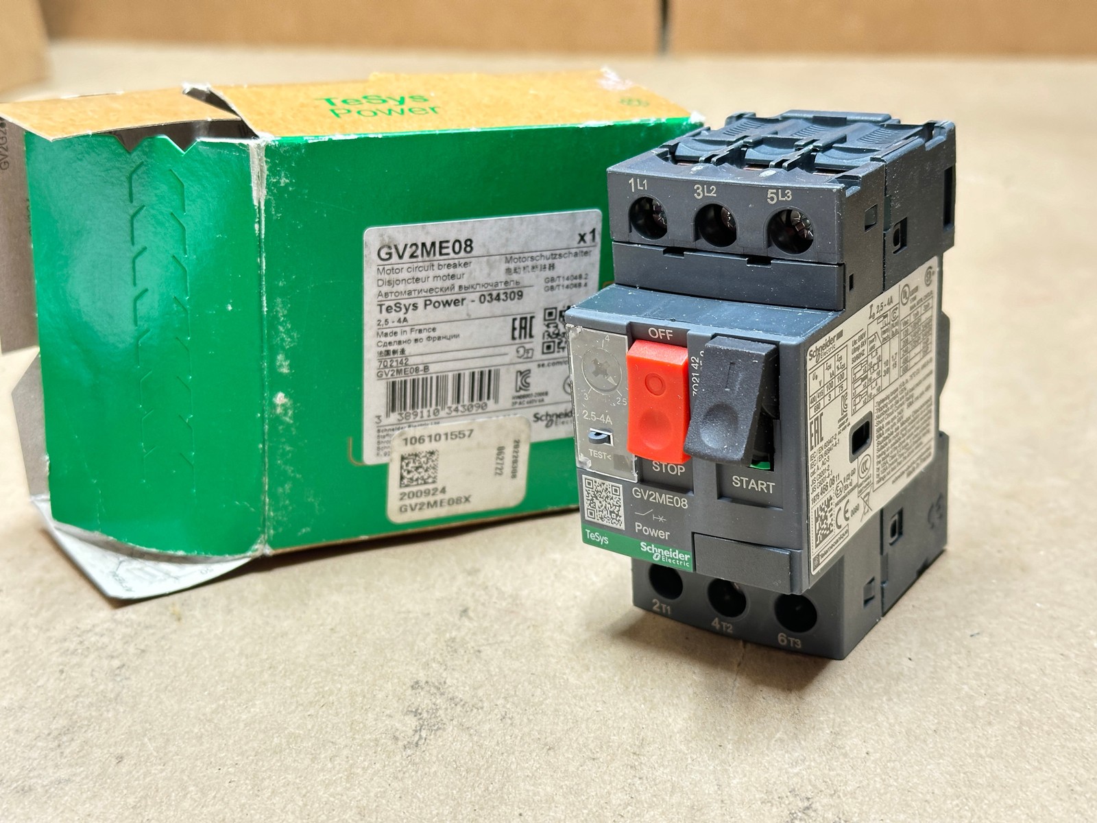 Schneider Elec GV2ME08 Motor Circuit Breaker 2.5-4A 3P