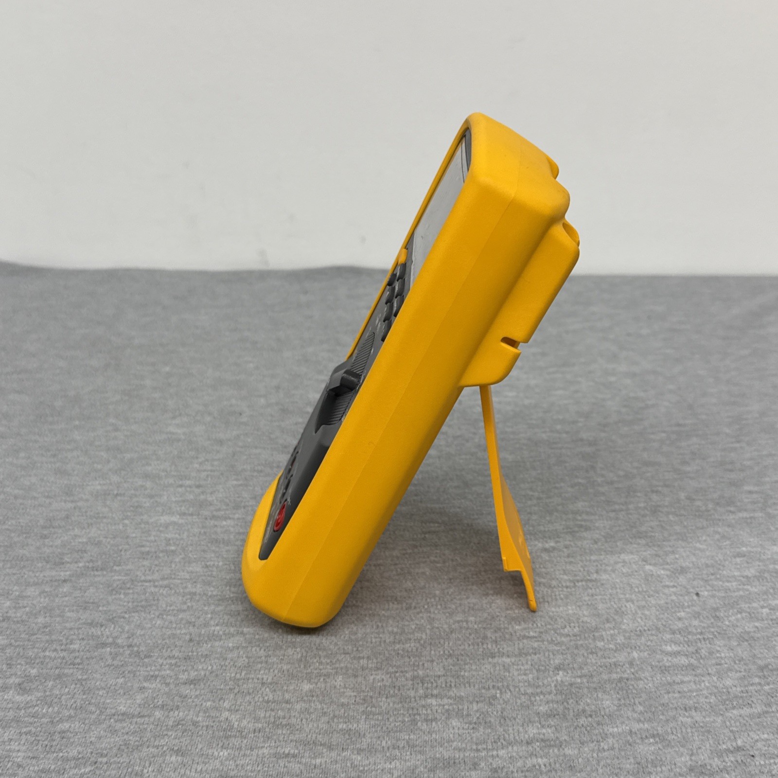 Fluke 87 V True-RMS Multimeter CAT III 1000v CAT IV 600v W/ Case & Accessories