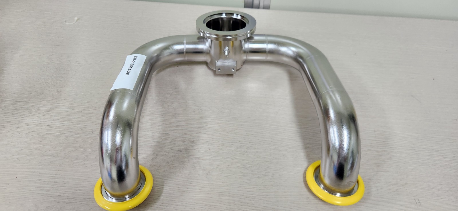 Lam Research Rainbow4420 Vacuum manifold 839-013512-001