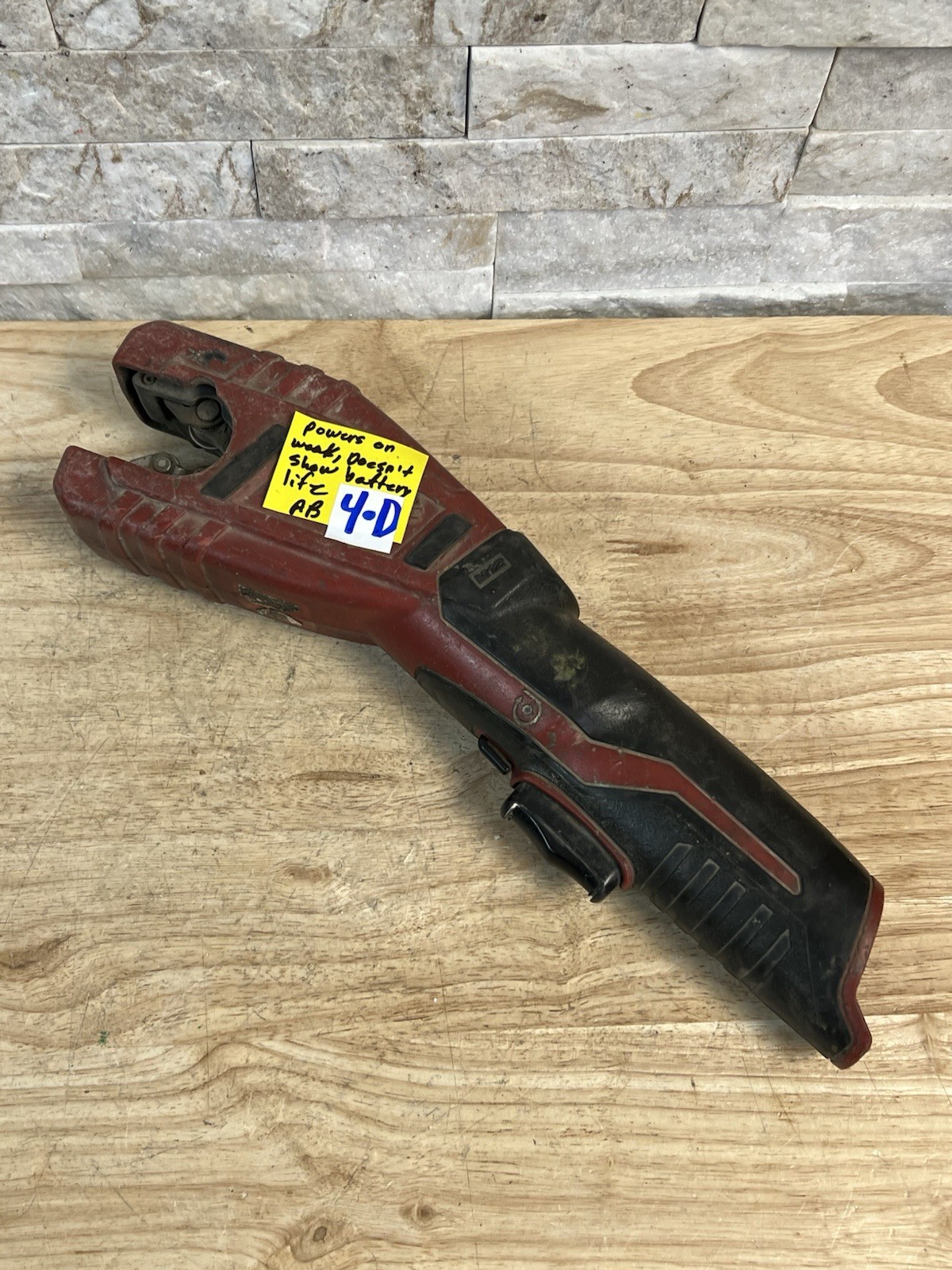 Milwaukee 2471-20 M12 Cordless Copper Tubing Cutter – FOR PARTS OR REPAIR