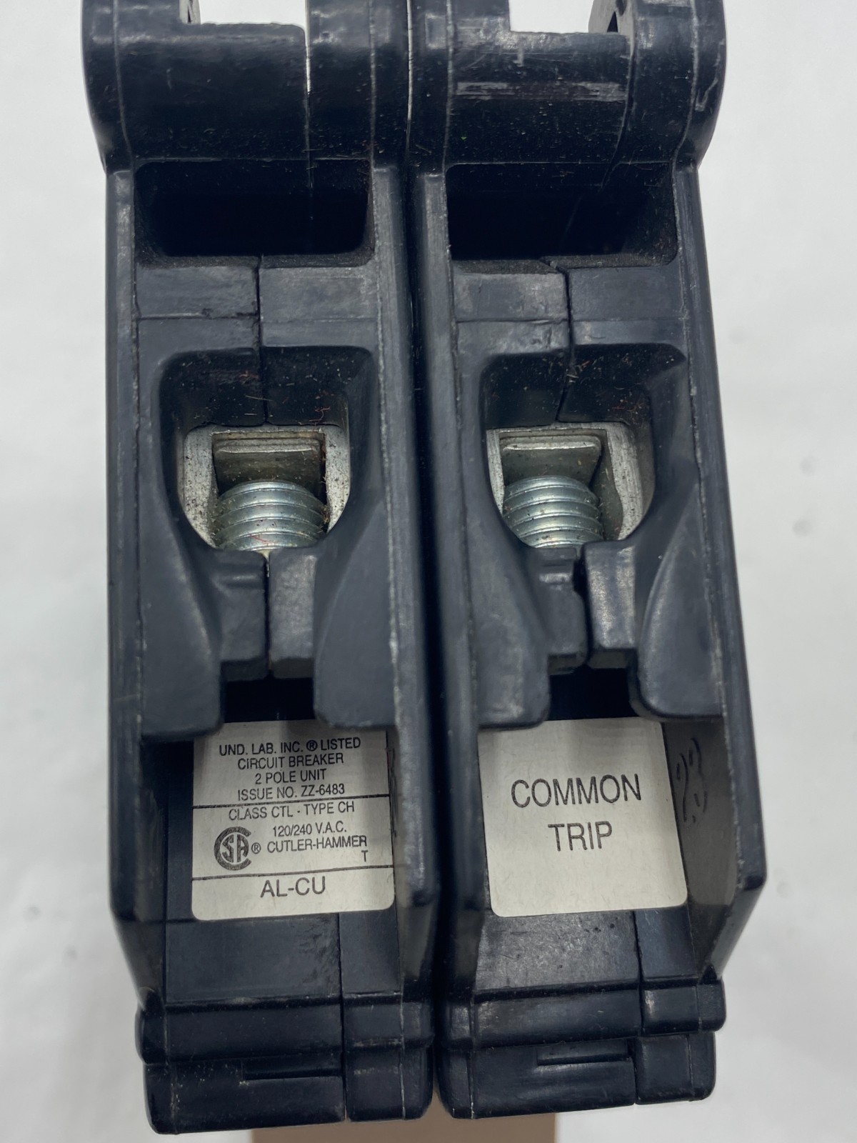 CUTLER-HAMMER CH240R COMMON TRIP CIRCUIT BREAKER 40A, 2 POLE, 120/240 VAC