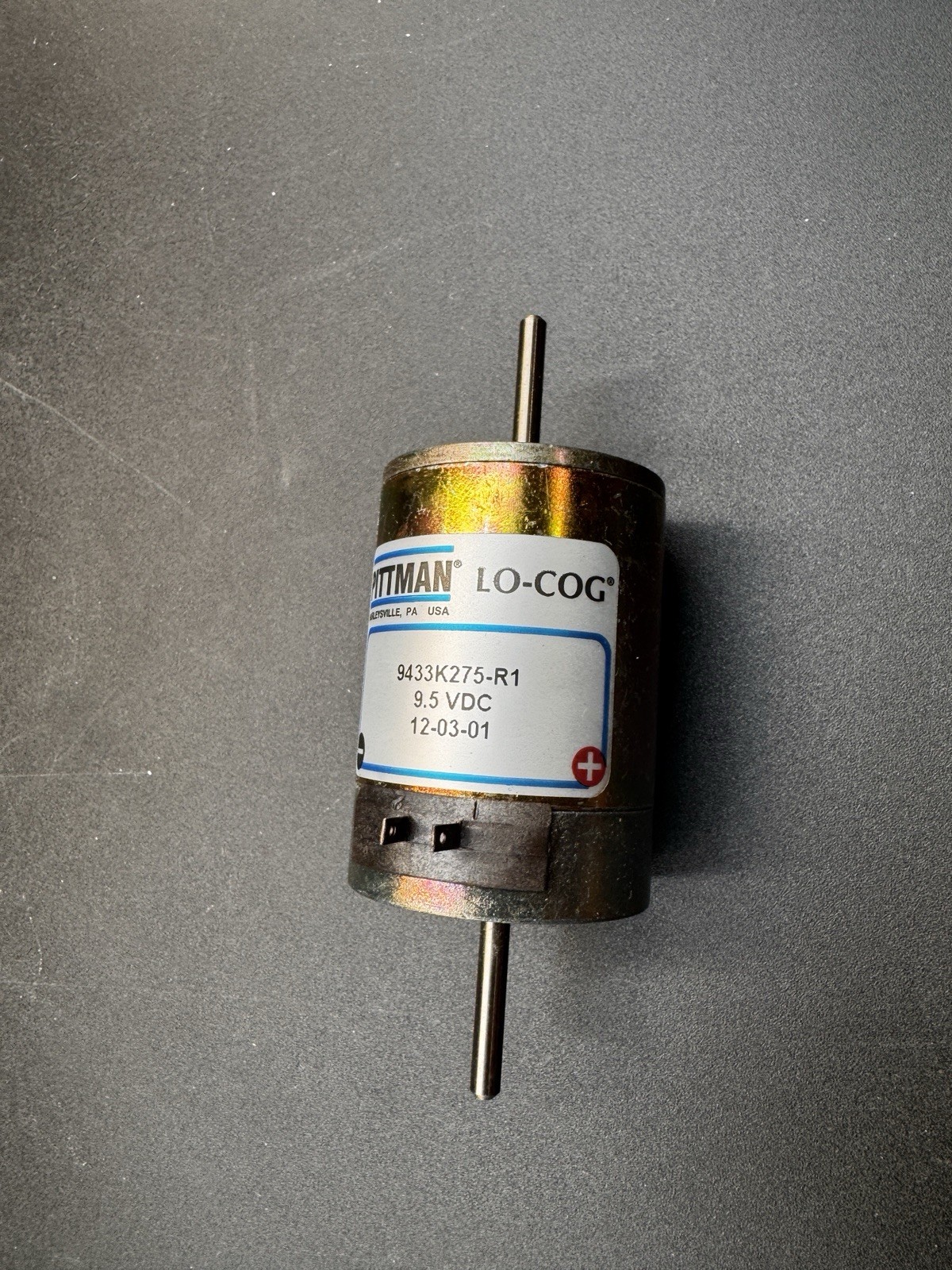 PITTMAN 9433K275-R1 MOTOR DUAL SHAFT 9.5 VDC 12-03-01 NEW