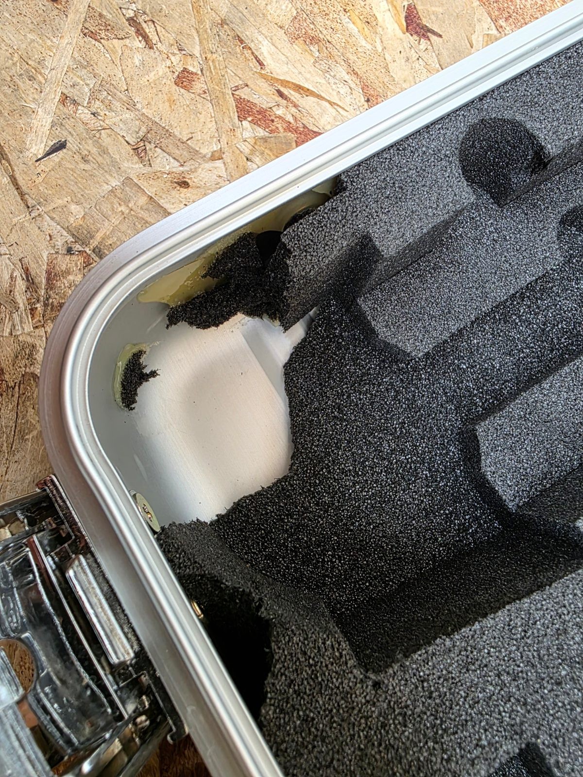 RaySafe Hard Carrying Case with Custom Foam Insert for Medical Equipment